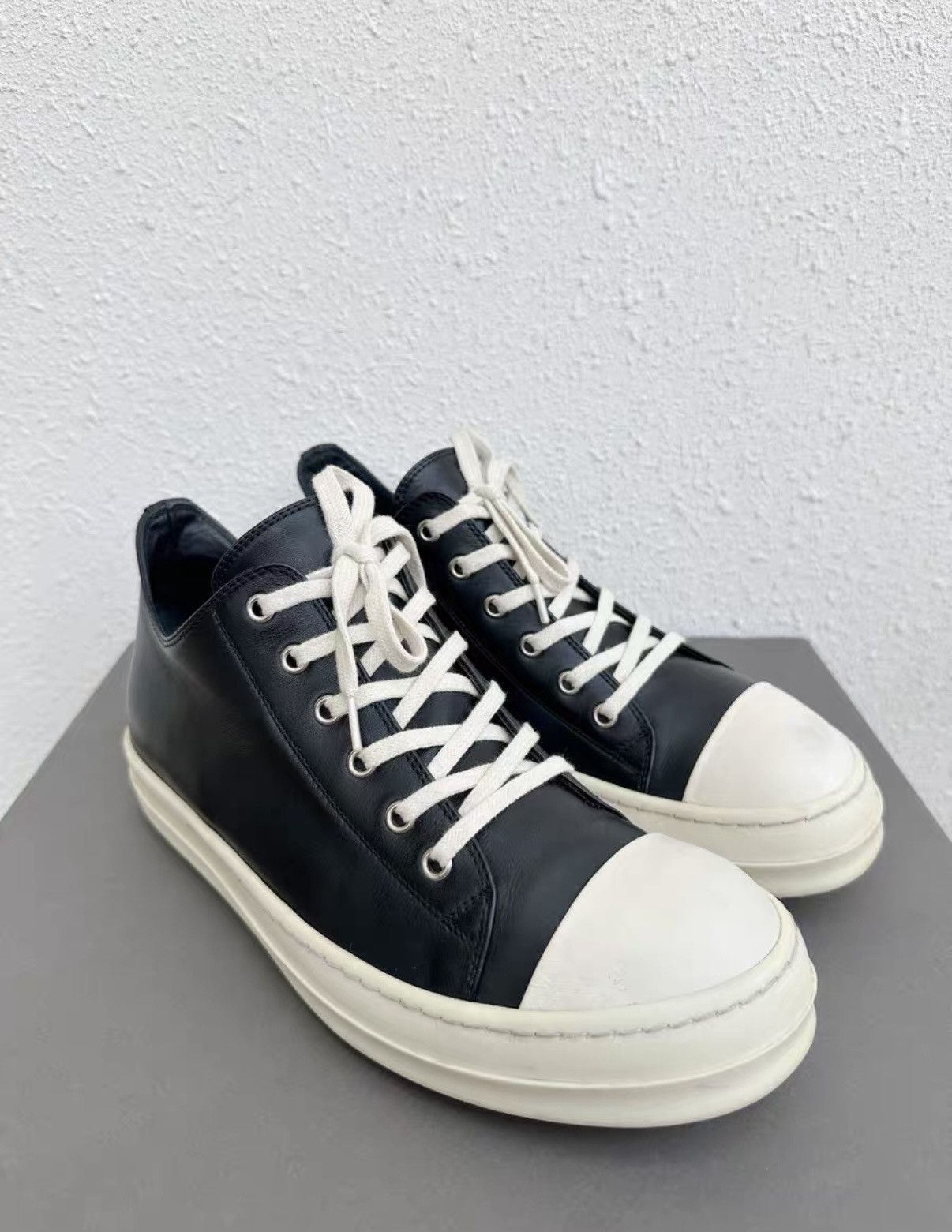 Rick Owens Rick Owens low-top Converse, new glossy calfskin version Size US 8 / EU 41 - 1 Thumbnail