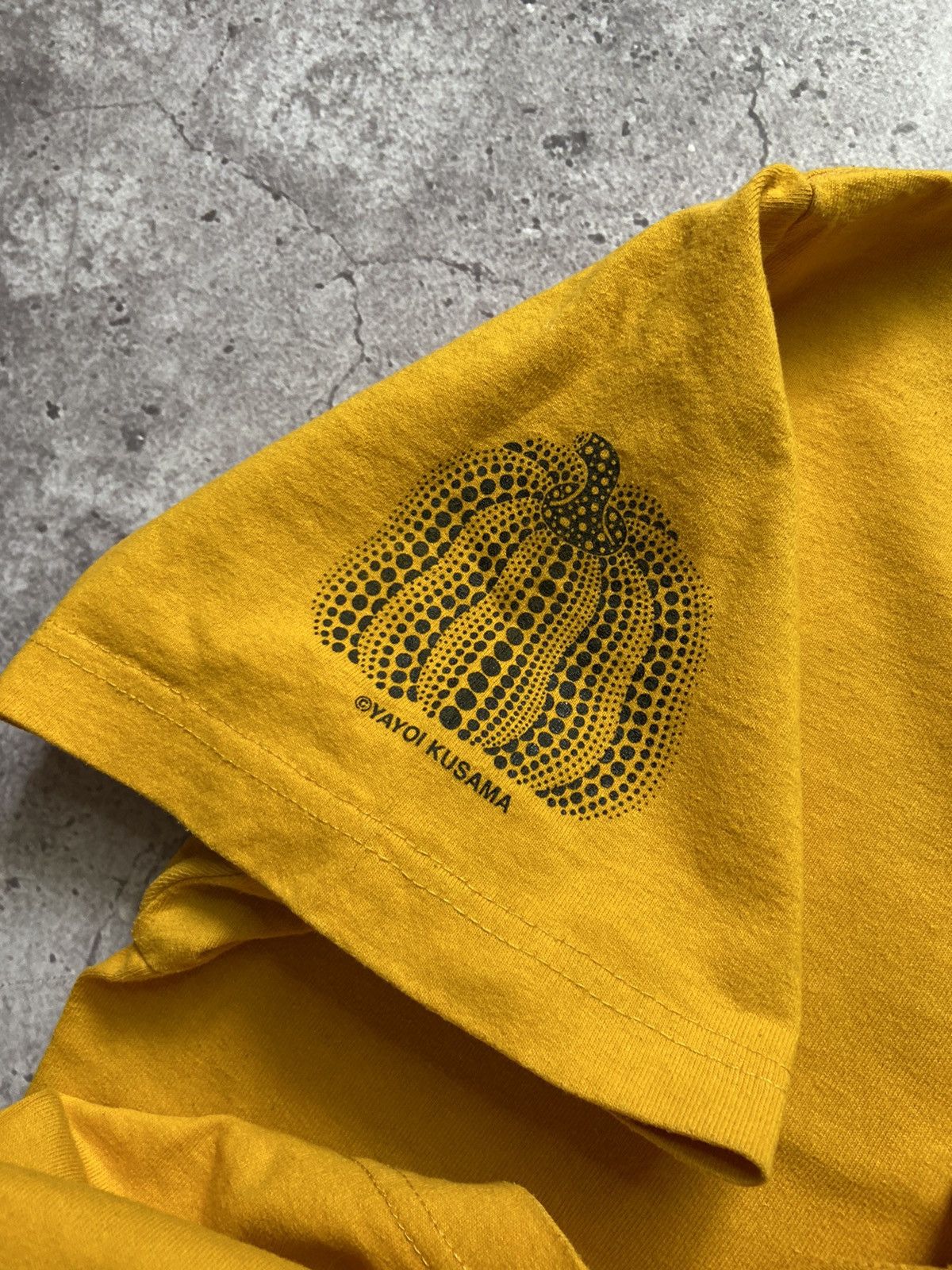 Yayoi Kusama VTG YAYOI KUSAMA ART PUMPKIN EXHIBITION PROMO TEE Size US L / EU 52-54 / 3 - 5 Thumbnail