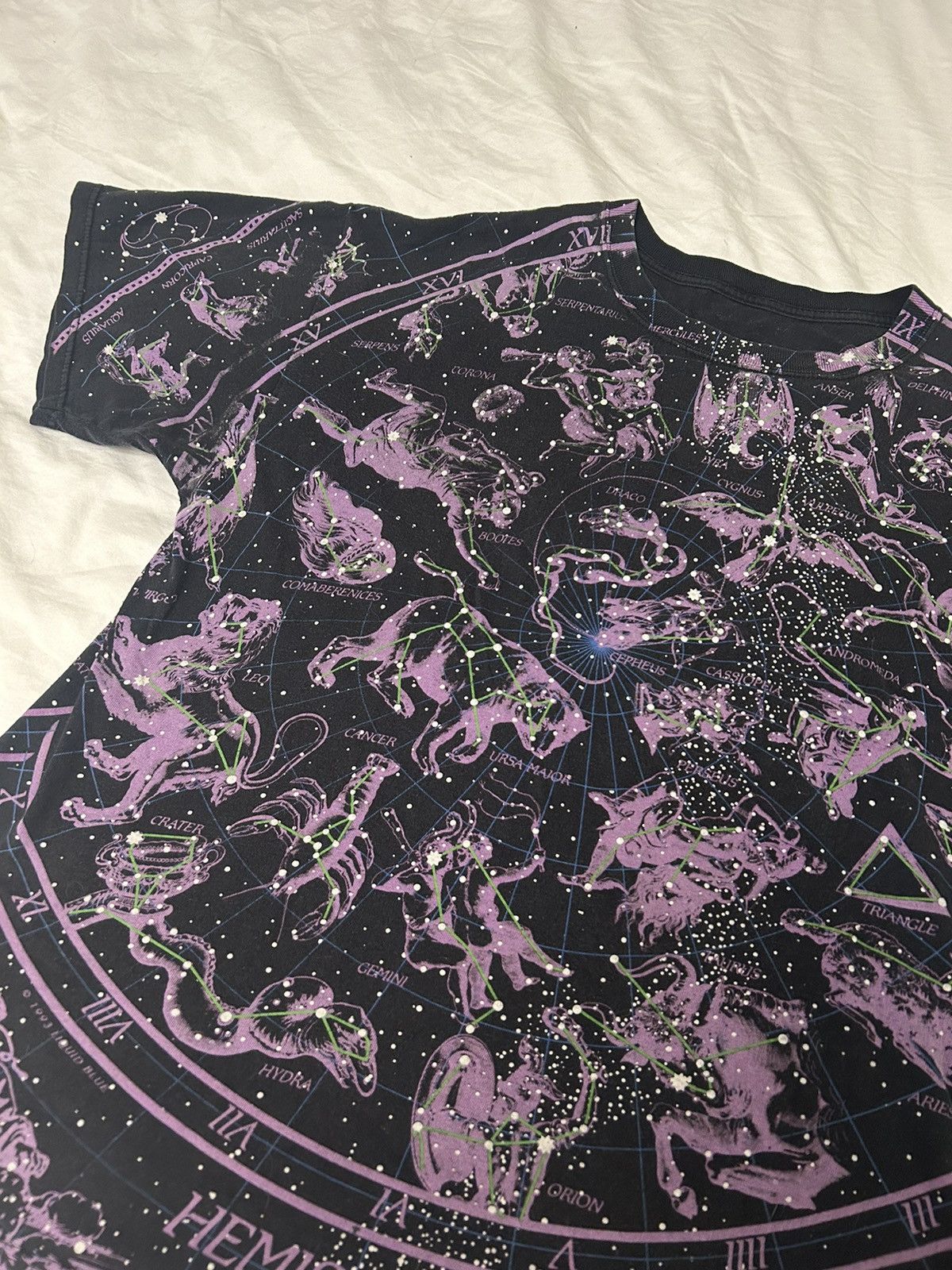 Liquid Blue × Vintage Vintage 1993 Liquid Blue Constellations Astrology T-Shirt Size US L / EU 52-54 / 3 - 5 Thumbnail