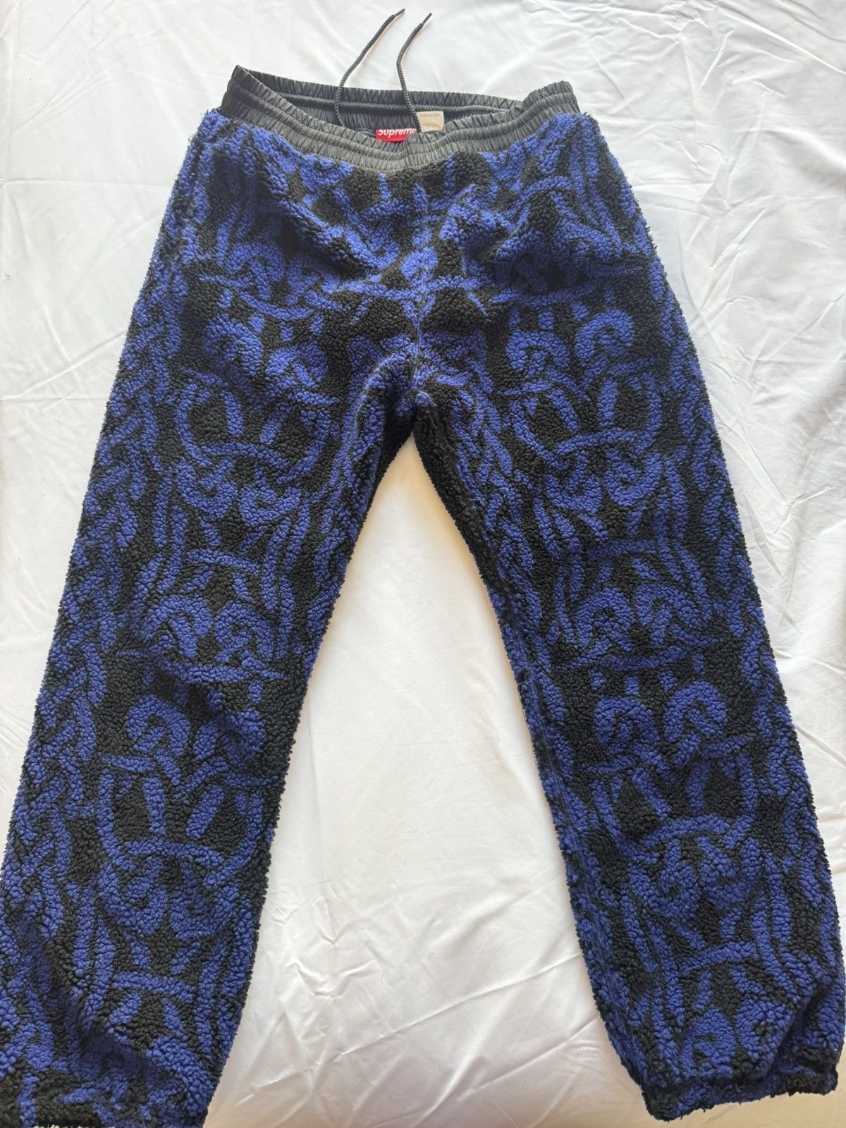 Supreme Supreme X Celtic Knot RARE PIECE Size US 30 / EU 46 - 1 Thumbnail