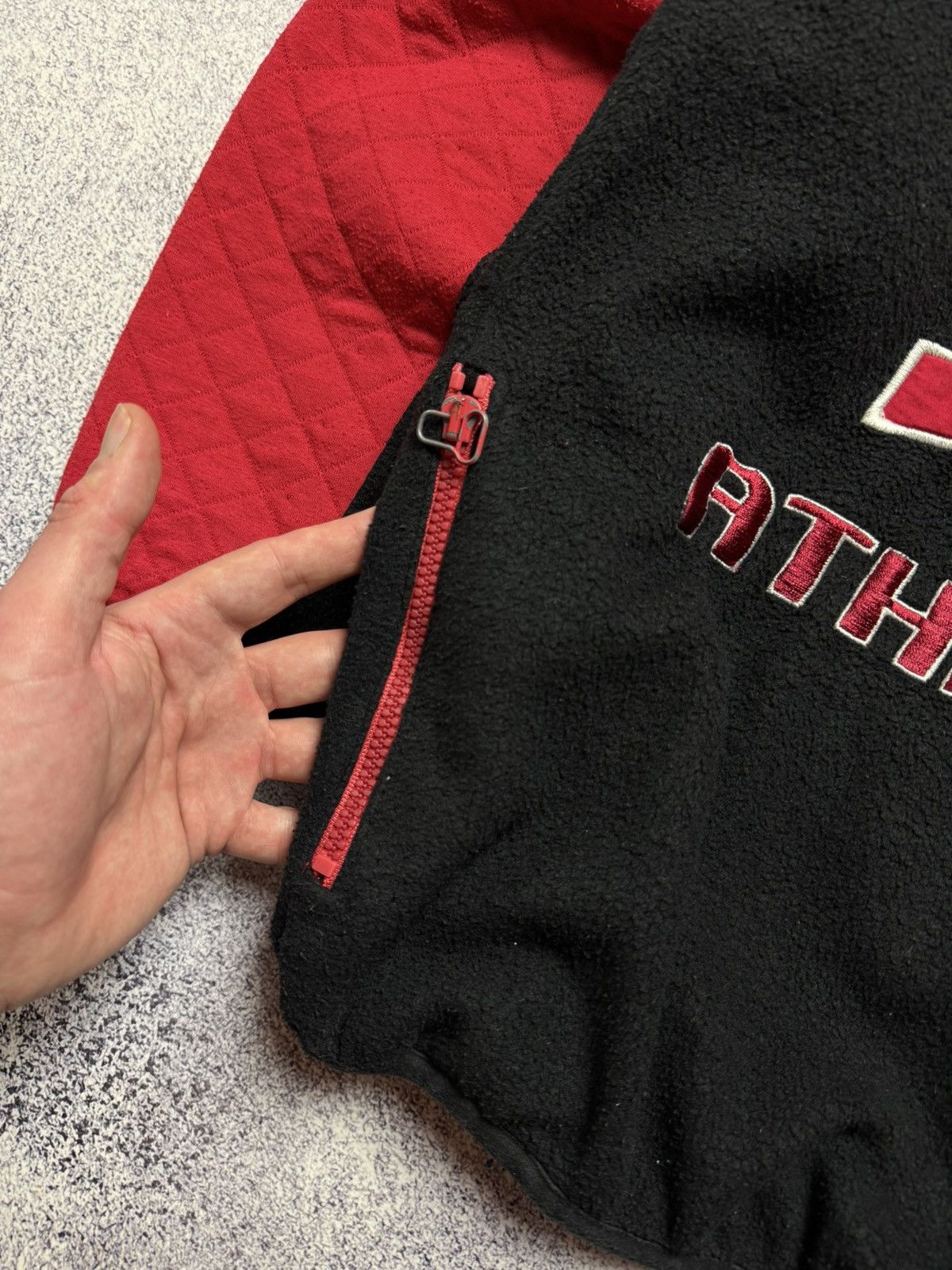Tommy Hilfiger Rare Tommy Hilfiger Half Zip Fleece Sweatshirt Vintage Style Size US L / EU 52-54 / 3 - 5 Thumbnail