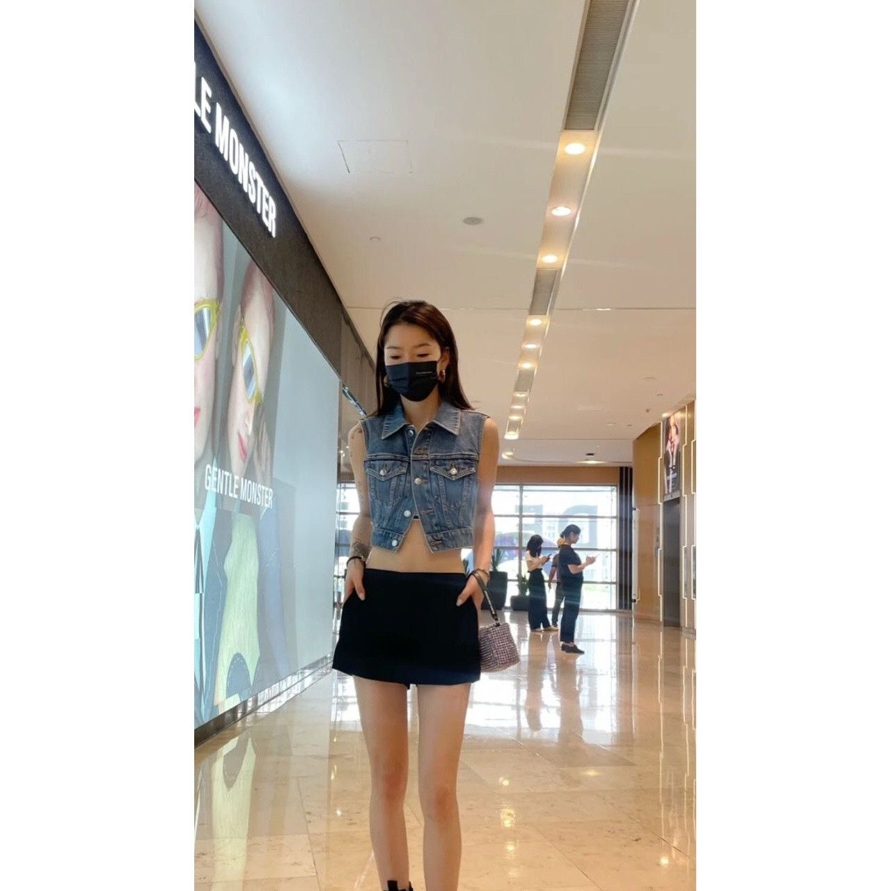 Alexander Wang Alexander Wang Womens Denim Sleeveless Cropped Vest Jacket Size S / US 4 / IT 40 - 7 Thumbnail