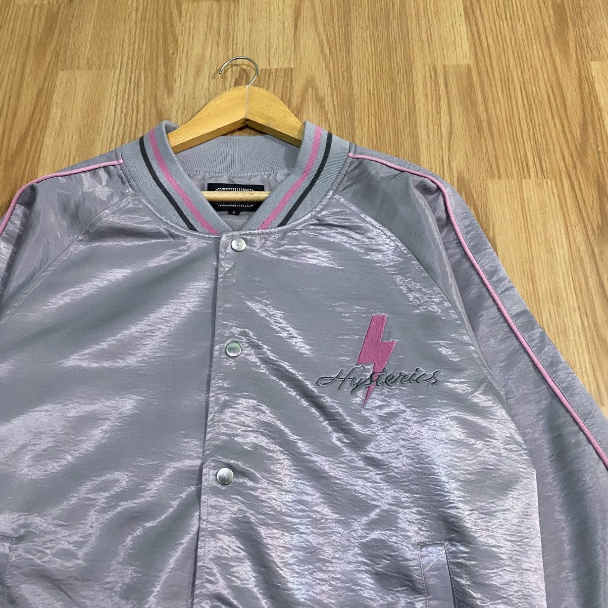Hysteric Glamour Hysterics varsity satin jacket Size US L / EU 52-54 / 3 - 2 Thumbnail
