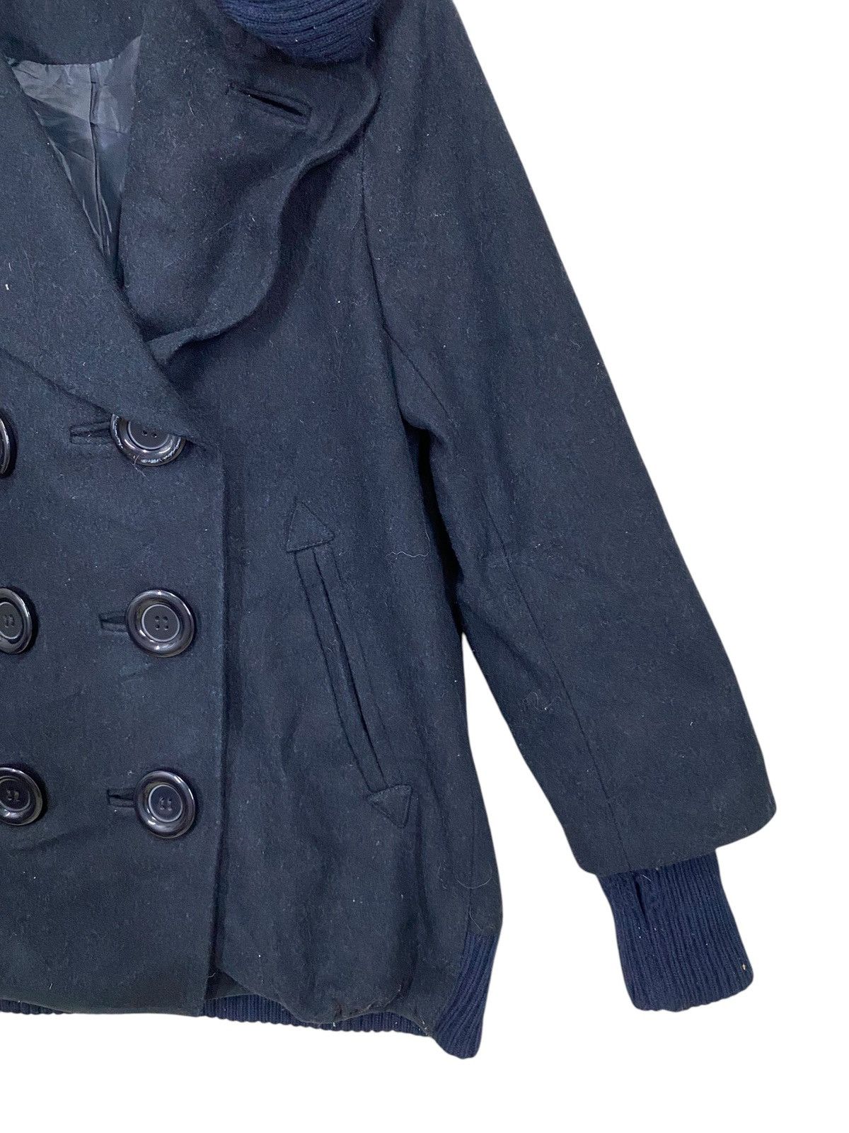 Issey Miyake × Japanese Brand × mercibeaucoup Vintage mercebuecoup issey miyake wool jacket peacoat Size US M / EU 48-50 / 2 - 3 Thumbnail