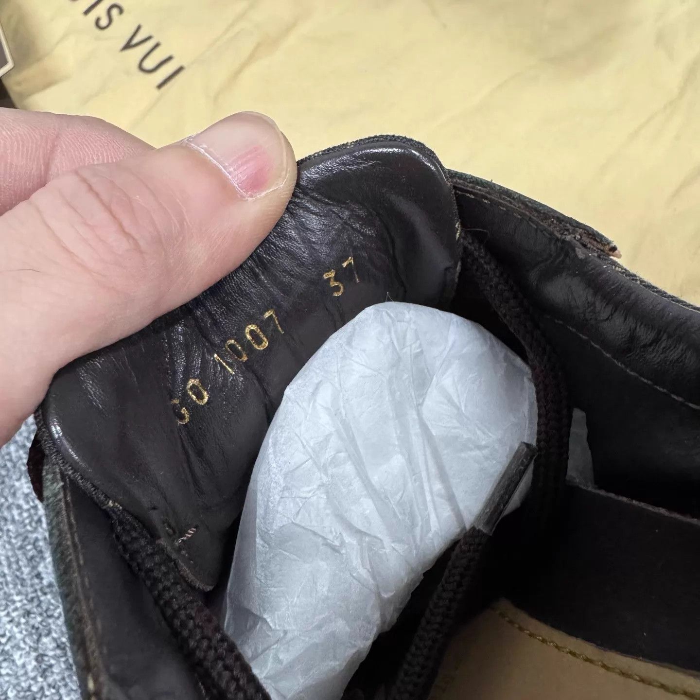 Louis Vuitton LV Black Color Block Logo Embroidered Leather Shoes Size US 6.5 / IT 36.5 - 7 Thumbnail