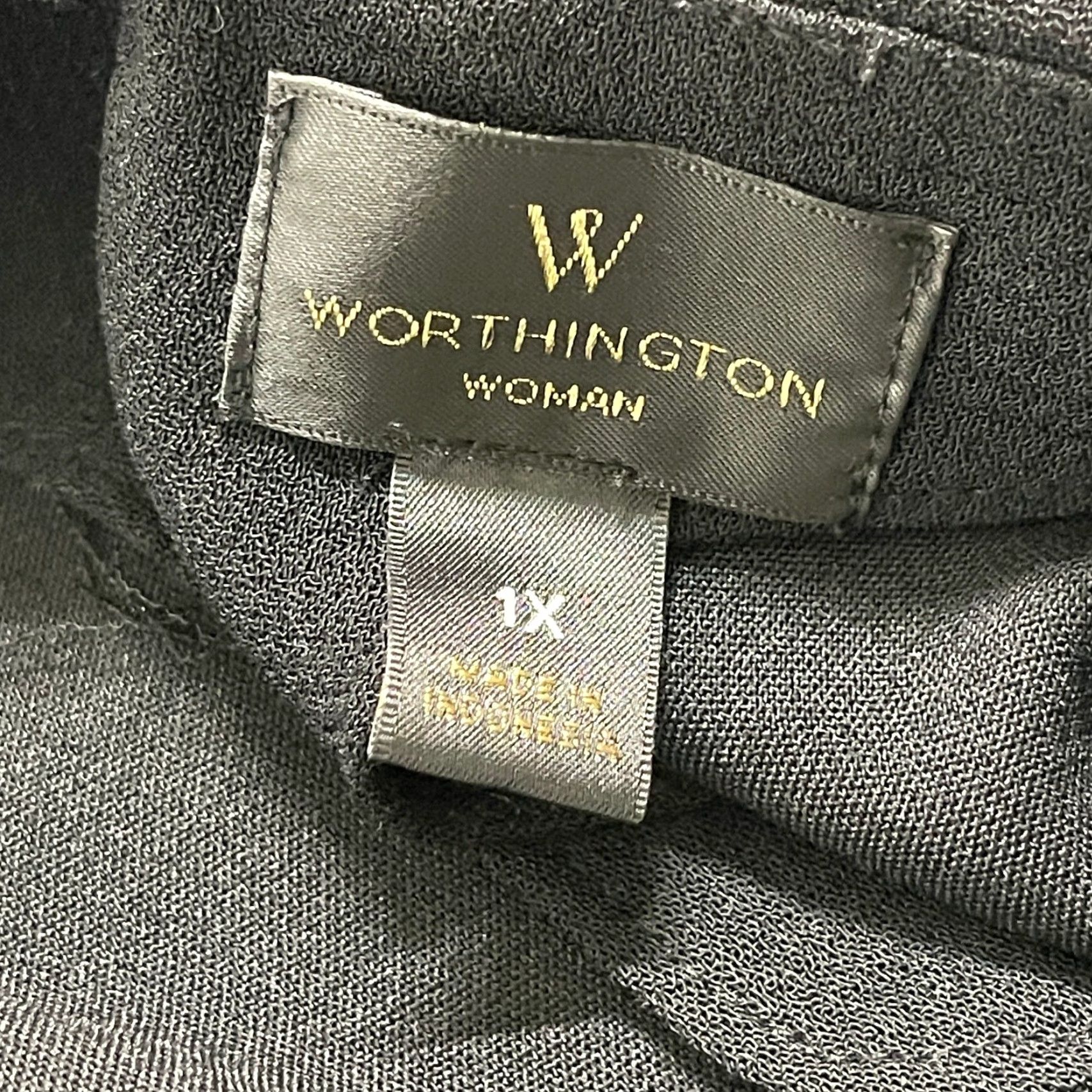 Worthington Worthington Blouse 1X Black Sleeveless Tank Office Chic Minimalist Stud Detail Size XL / US 12-14 / IT 48-50 - 6 Thumbnail