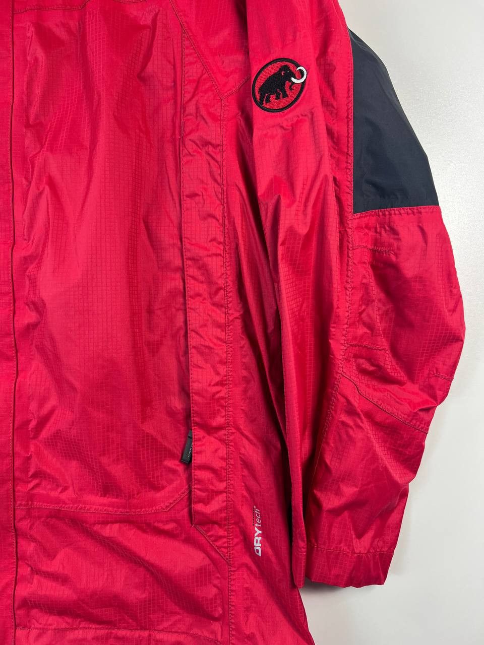 Mammut Mammut DRYtech Red Waterproof Hooded Jacket Size L Size L / US 10 / IT 46 - 2 Thumbnail
