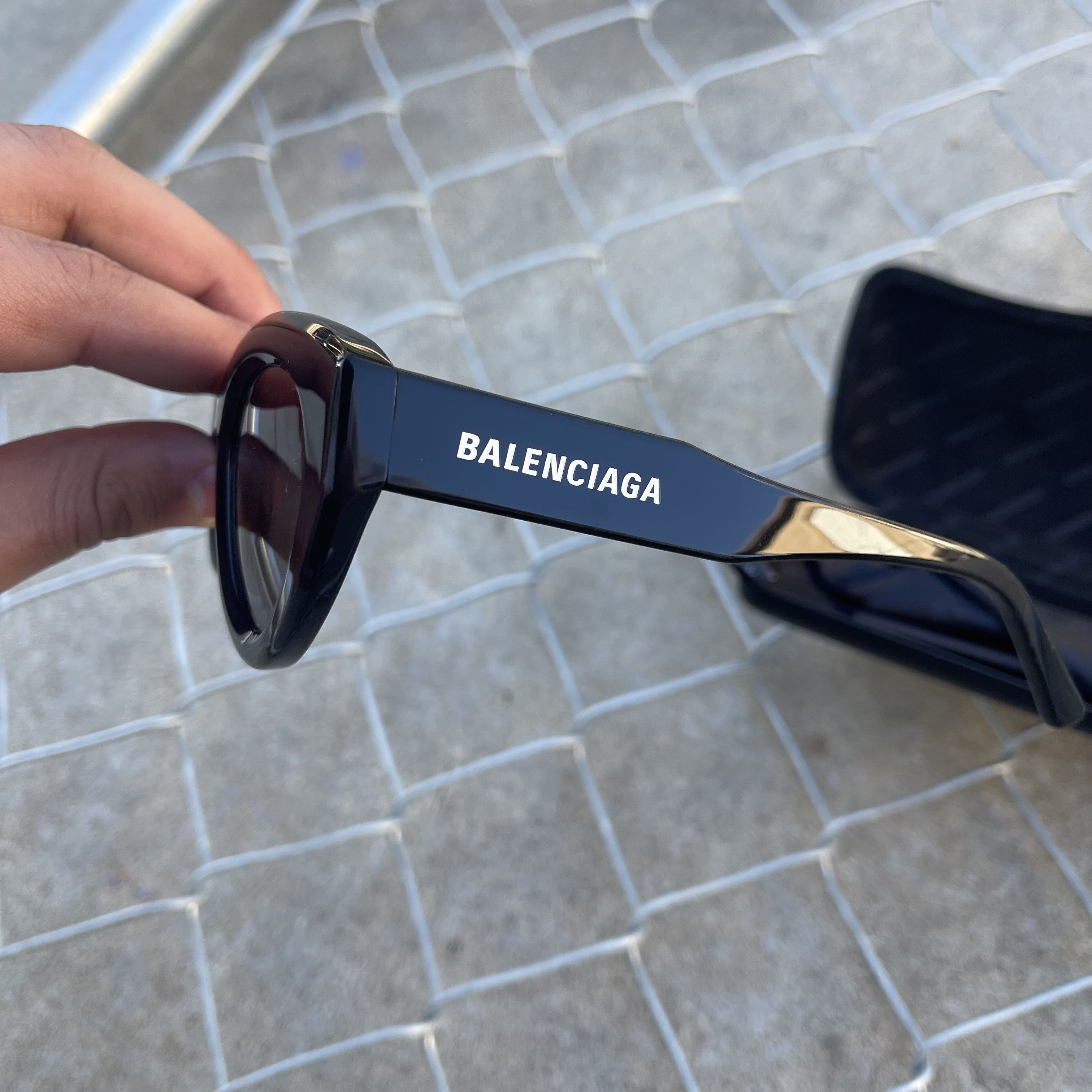 Balenciaga Balenciaga Cat Eye BB0073S Sunglasses Size ONE SIZE - 3 Thumbnail