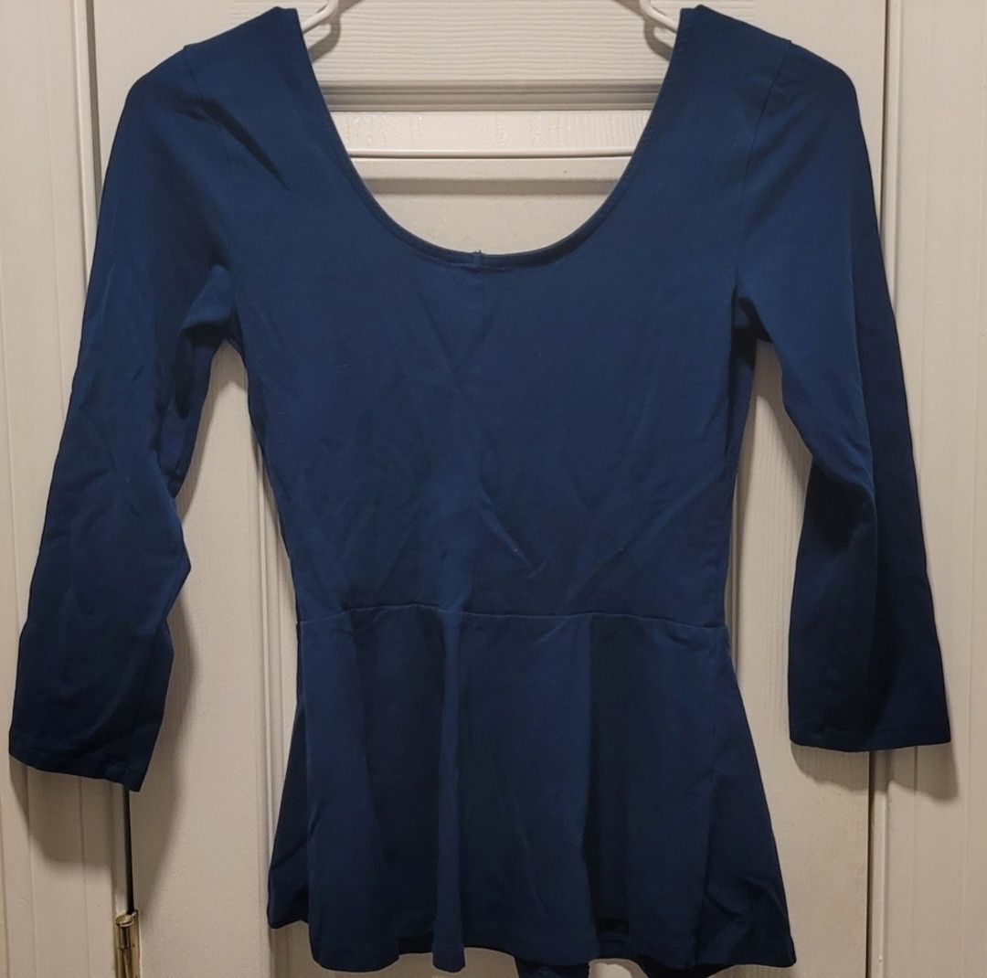 Express NWOT Express 3/4 Sleeve Peplum Shirt Dark Blue Size XS Size XS / US 0-2 / IT 36-38 - 3 Thumbnail