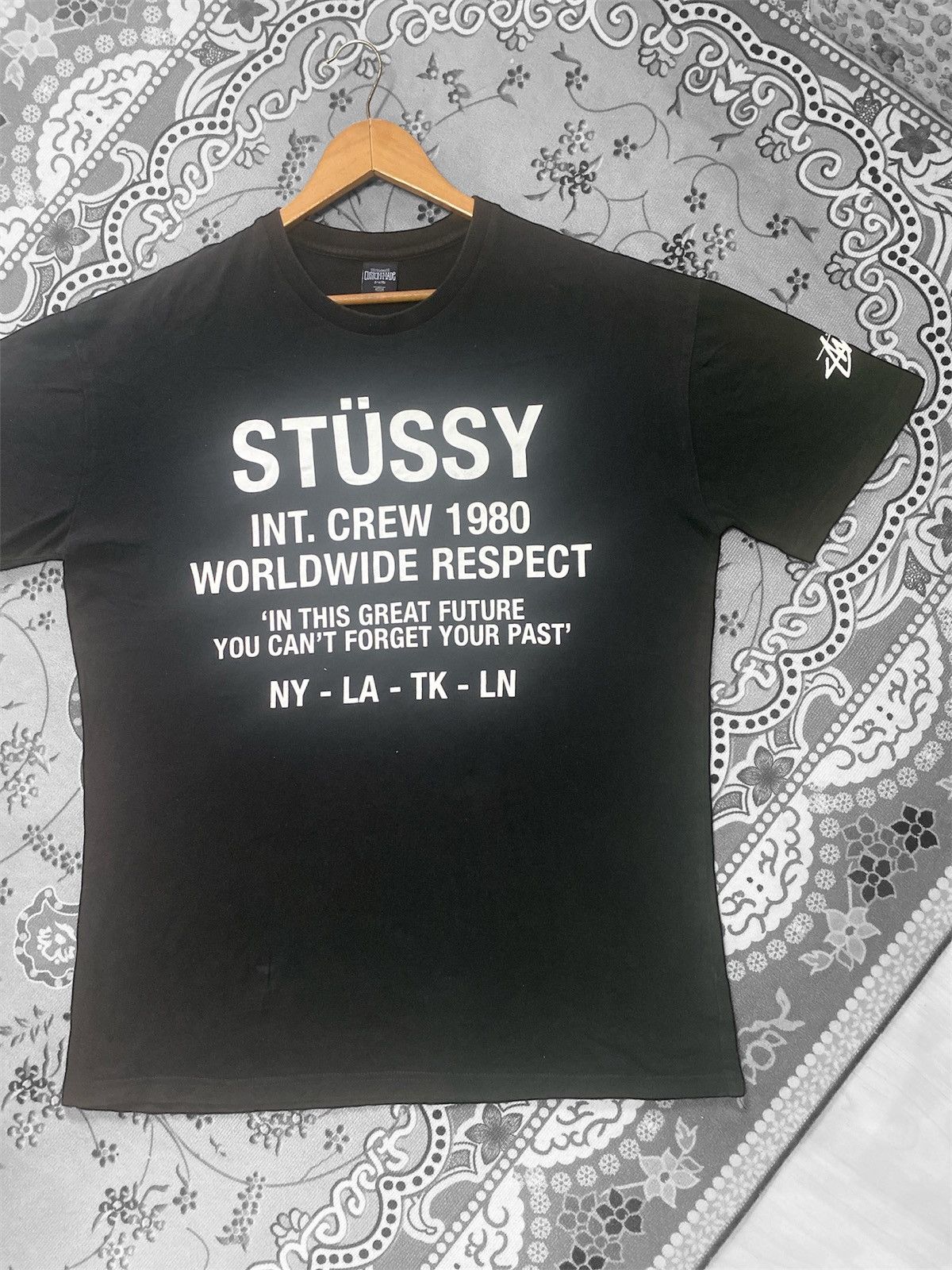 Stussy × Vintage STUSSY BLACK SKATE WHITE CREW WORLDWIDE REDPECT T-SHIRT🔥 Size US M / EU 48-50 / 2 - 6 Thumbnail