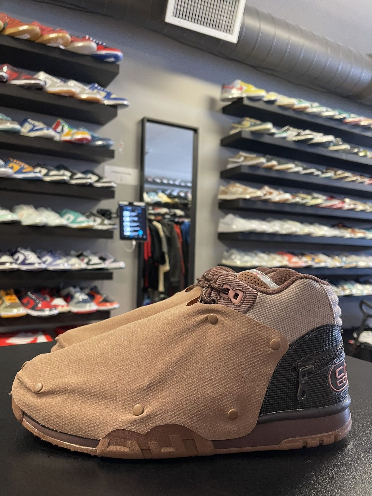 Nike × Travis Scott Size 10 - Nike Air Trainer 1 SP Travis Scott Size US 10 / EU 43 - 1 Thumbnail