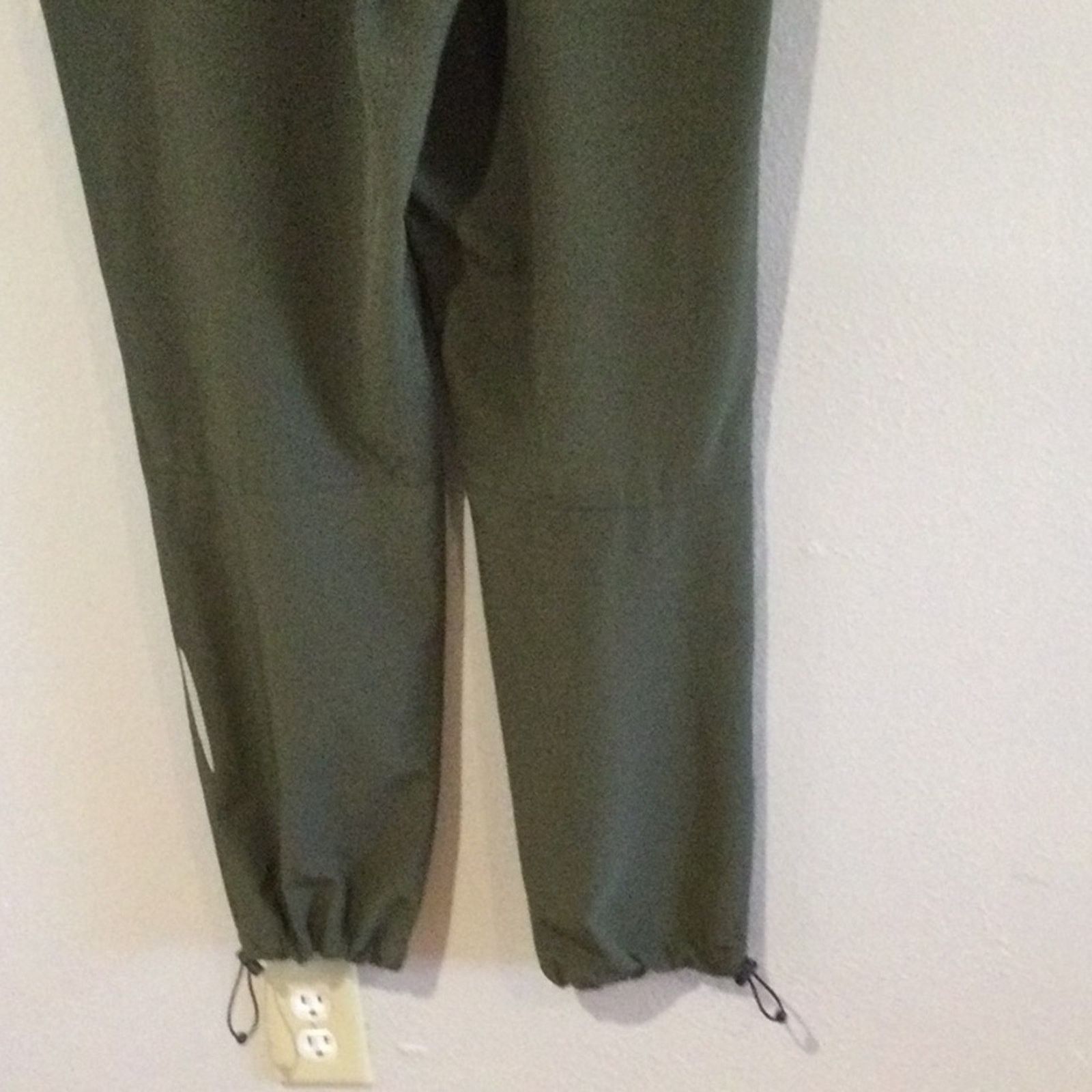 Other Baleaf Green Elastic Waist Lightweight Jogger Pant Size L Size 32" / US 10 / IT 46 - 6 Thumbnail