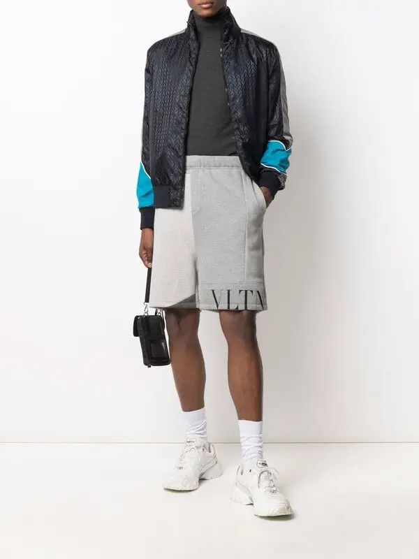 Valentino o1y0525 Bomber Jacket in Black Size US L / EU 52-54 / 3 - 5 Thumbnail