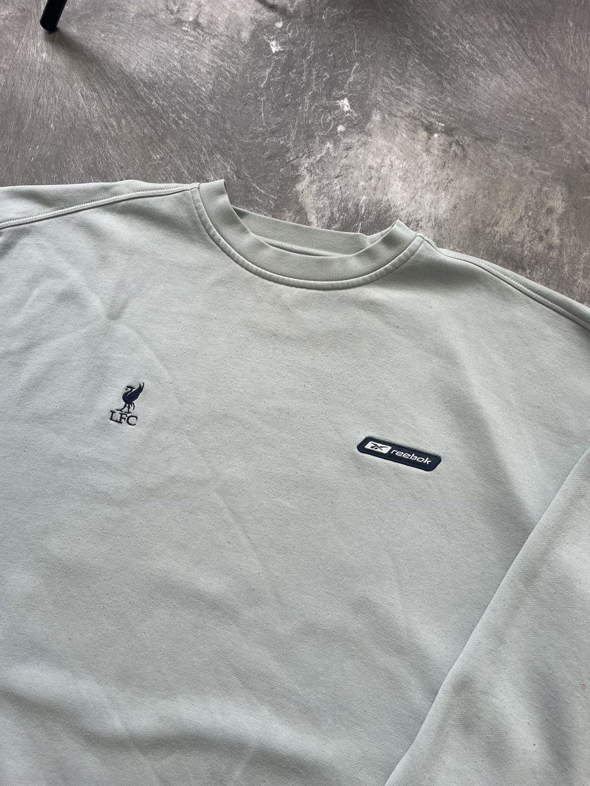 Reebok Vintage Reebok Liverpool 90s Sweatshirt Football Soccer RARE Size US XL / EU 56 / 4 - 2 Thumbnail