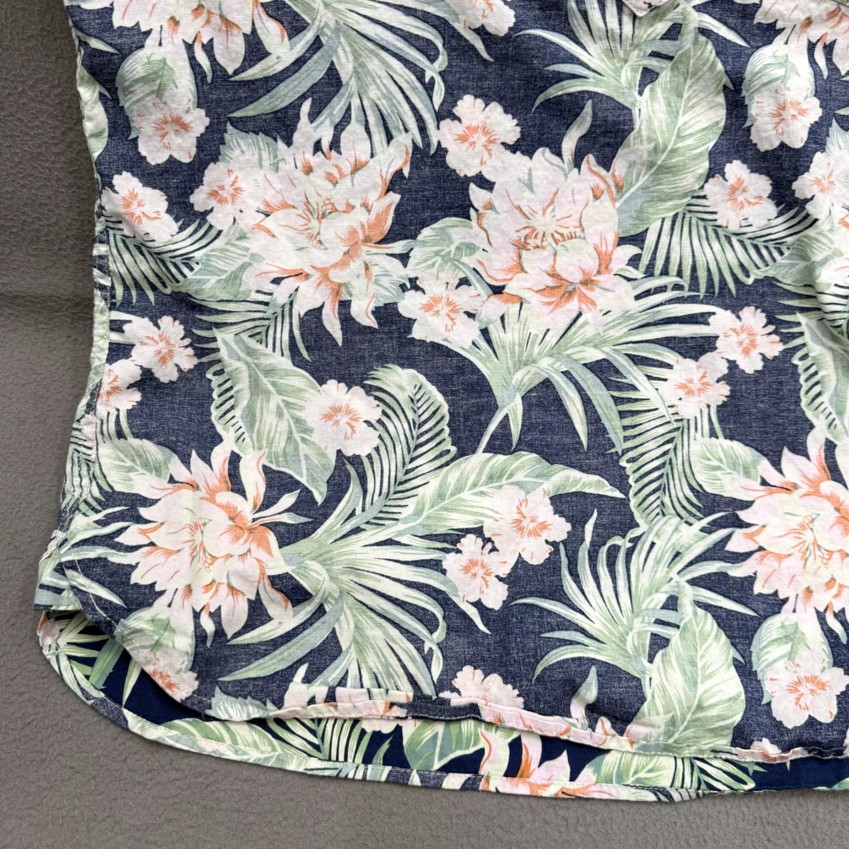 Chubbies Chubbies Shirt Mens Large Blue Floral Hawaiian Tropical Short Sleeve Button Up Size US L / EU 52-54 / 3 - 6 Thumbnail
