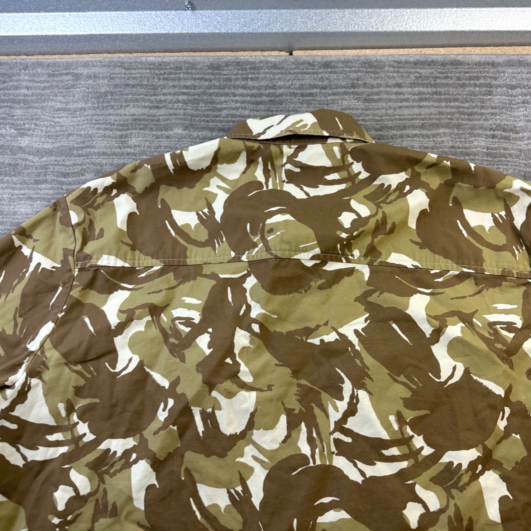 Vintage VINTAGE APC Shirt Mens 2XL Brown Camouflage Button Up Rue Madame Paris Size US XXL / EU 58 / 5 - 5 Thumbnail