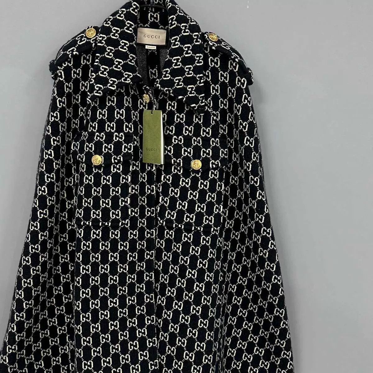 Gucci GUCCI GG All-over Print Cape Shawl New XL Size XL / US 12-14 / IT 48-50 - 1 Thumbnail