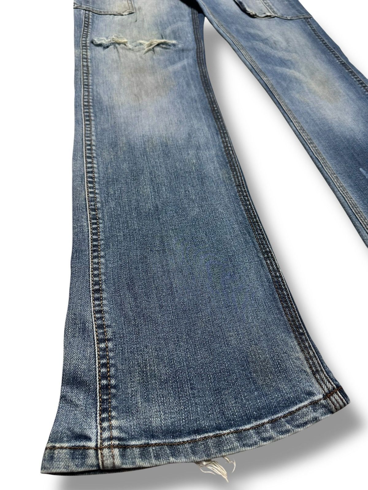 Nicole Club Hideaways Nicole Club Distressed BOOTCUT Multipocket Cargo Size US 32 / EU 48 - 15 Thumbnail