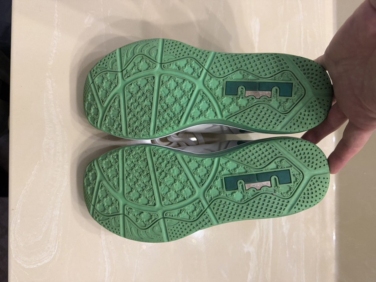 Nike Nike LeBron 11 Low "Easter" Size US 8.5 / EU 41-42 - 6 Thumbnail