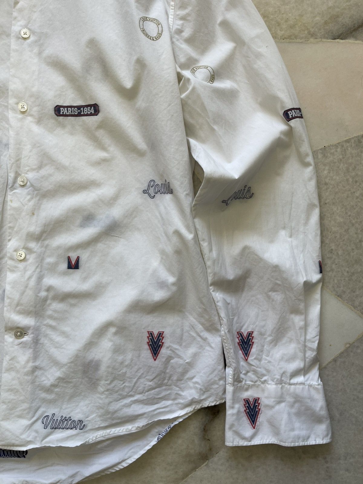 Louis Vuitton 2018 Louis Vuitton Embrodery Logo Button Up Size US M / EU 48-50 / 2 - 4 Thumbnail