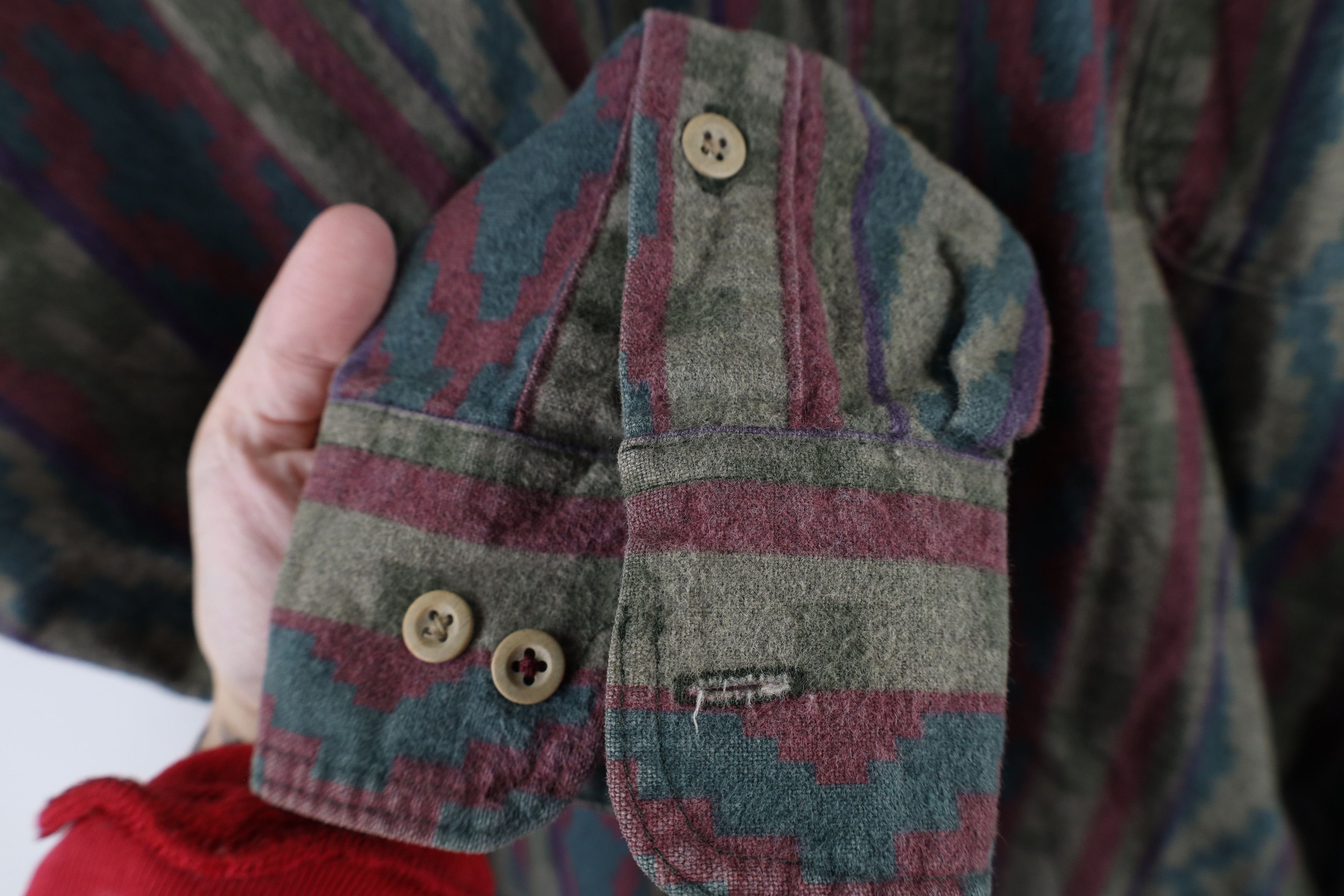 Vintage × Woolrich Woolen Mills Vintage 90s Woolrich Southwestern Chamois Cloth Button Shirt Size US L / EU 52-54 / 3 - 4 Thumbnail