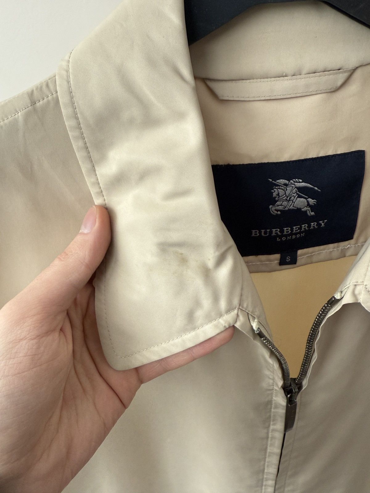 Burberry Vintage Burberry London Beige Zip Up Jacket Lightweight Size US S / EU 44-46 / 1 - 5 Thumbnail