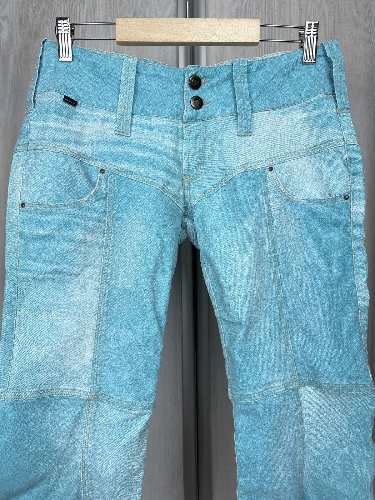 Just Cavalli Just Cavalli blue pattern patchwork half pants capri shorts Size 28" / US 6 / IT 42 - 4 Thumbnail