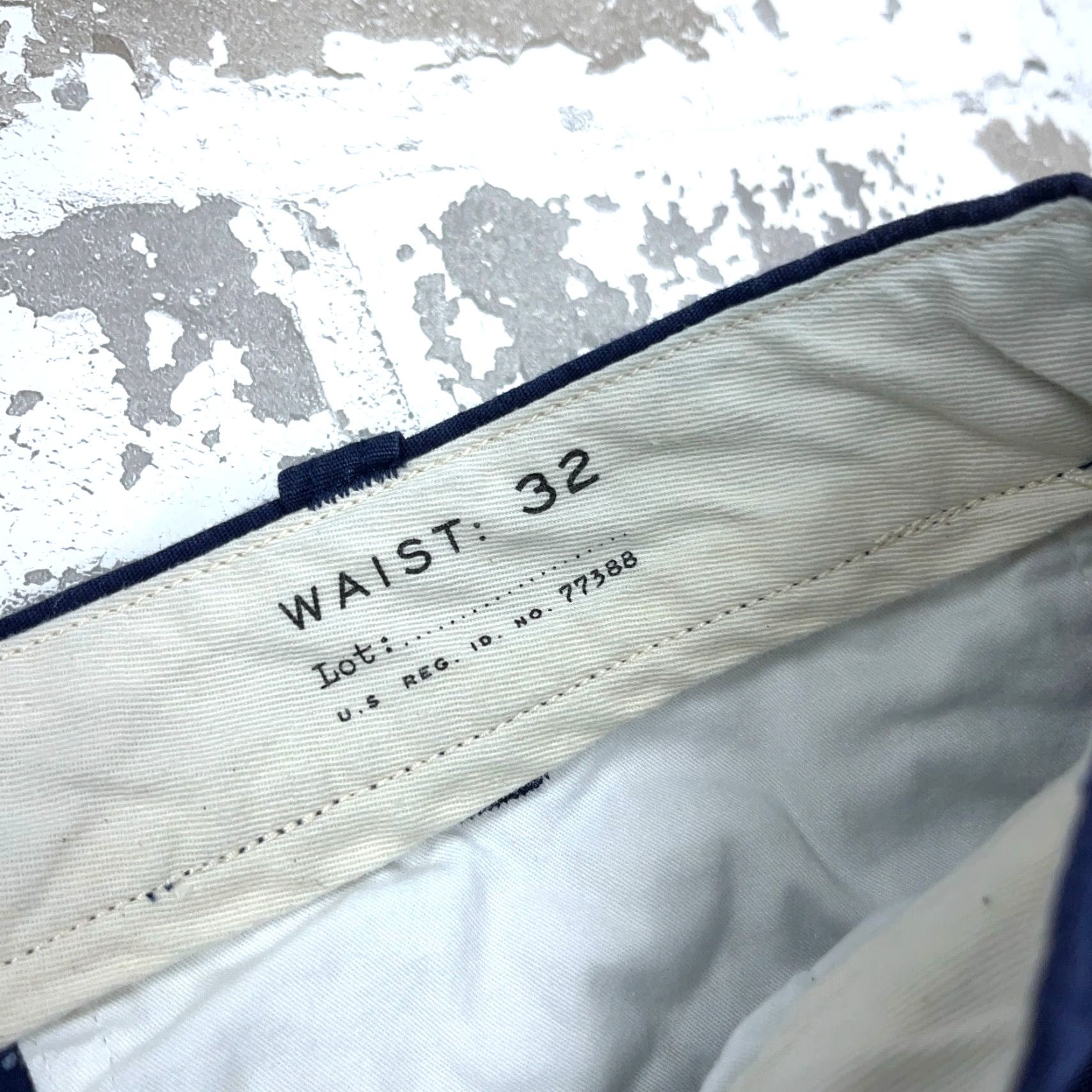 J.Crew J Crew Chino Shorts Men 32 Blue Twill Spotted Golf Preppy Beach Camp Adult Casual Workwear Summer Mens 32 Blue Chino Shorts Size US 32 / EU 48 - 3 Thumbnail