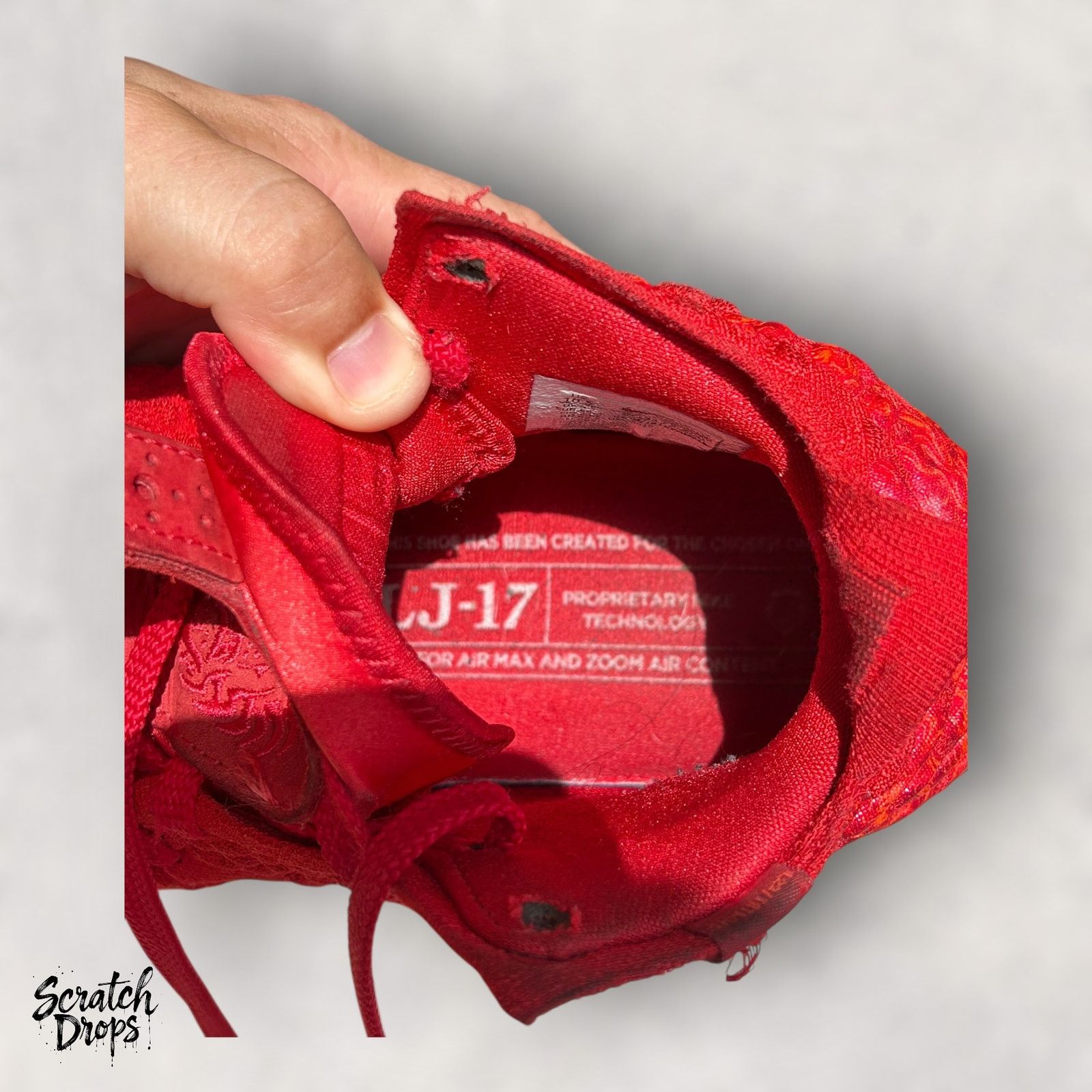 Nike Nike LeBron XVII Red Carpet University Red 10.5 Basketball Size US 10.5 / EU 43-44 - 5 Thumbnail