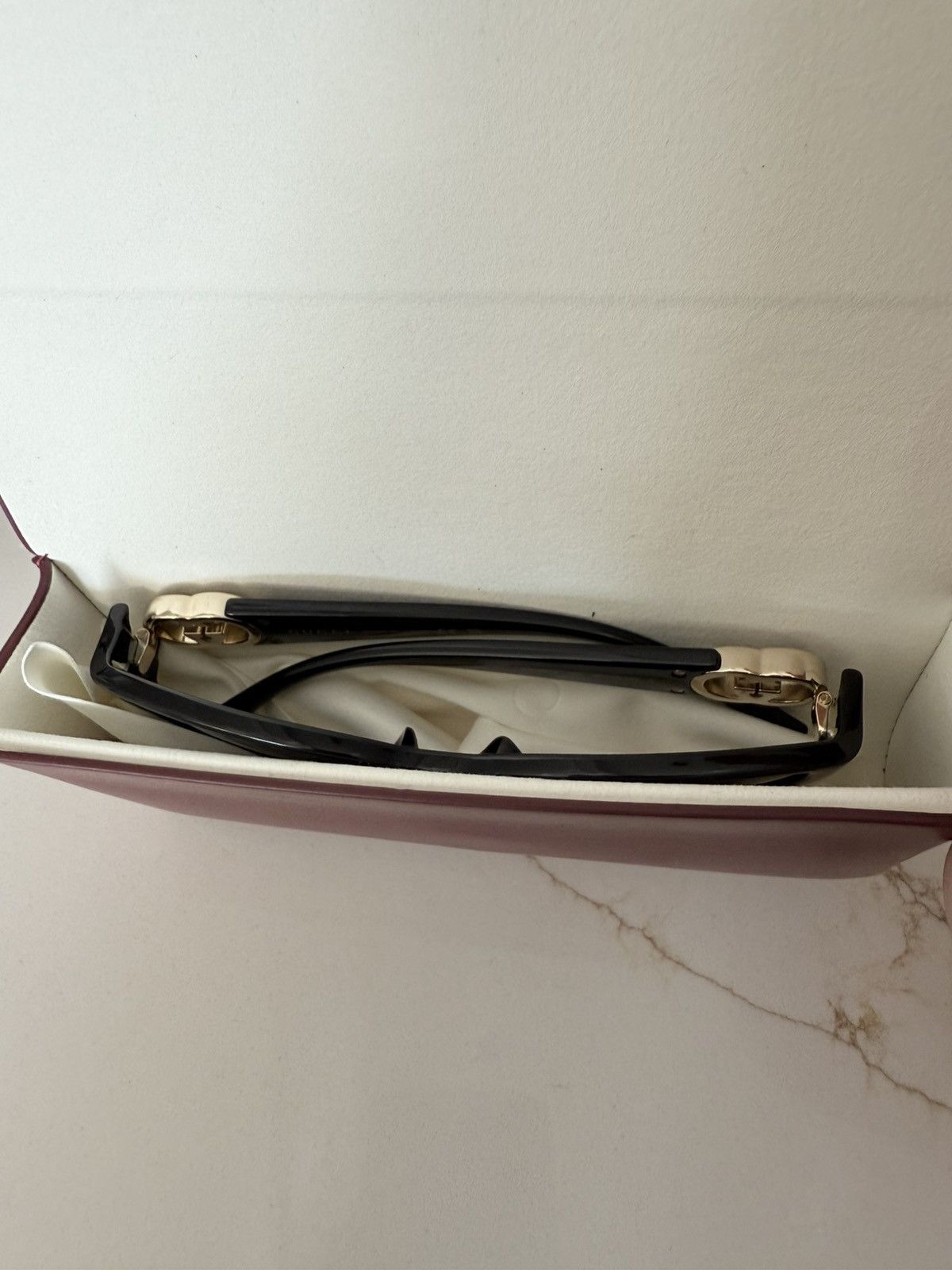 Gucci Unisex Gucci glasses Size ONE SIZE - 6 Thumbnail