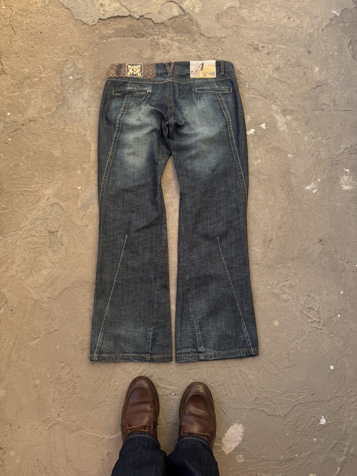If Six Was Nine × Japanese Brand × Vintage Vintage Y2K Custom Made Low Waist Washed Bootcut Jeans Size 28" / US 6 / IT 42 - 1 Thumbnail