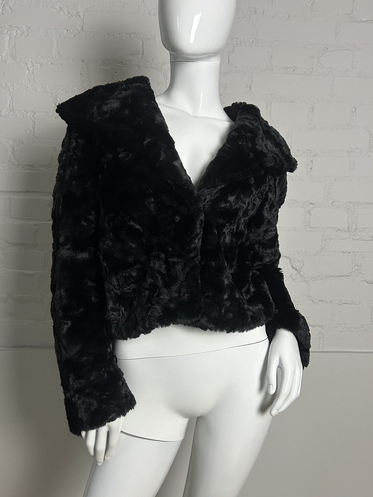 Vintage Vintage asymmetric fur jacket Size S / US 4 / IT 40 - 2 Thumbnail