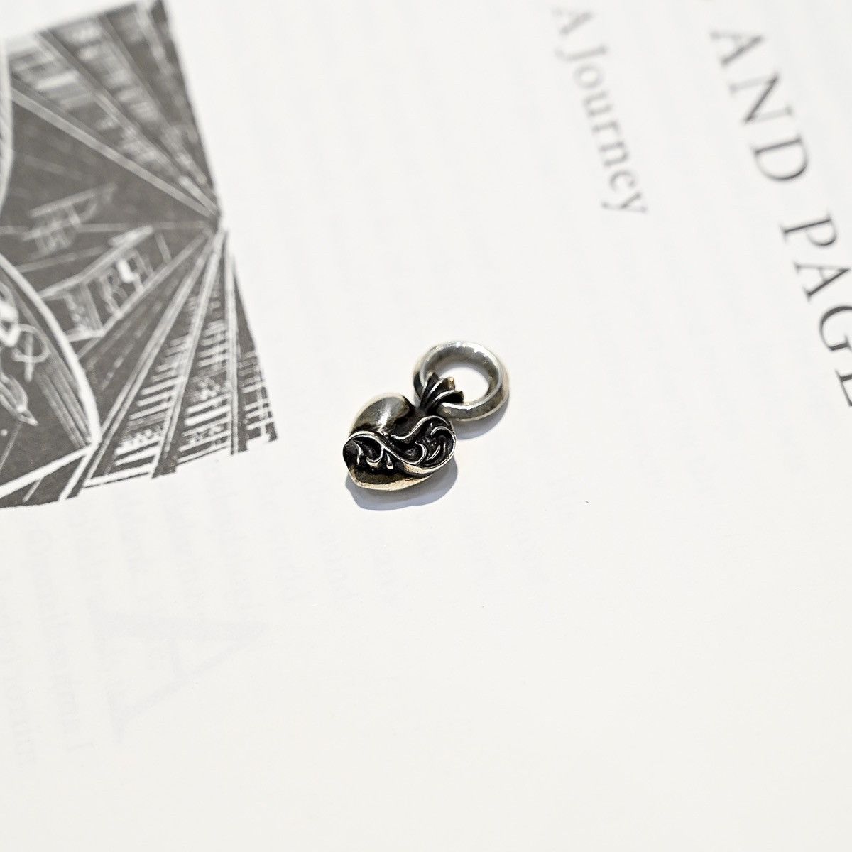Chrome Hearts CHROME HEARTS HEART CHARM SILVER Size ONE SIZE - 8 Thumbnail