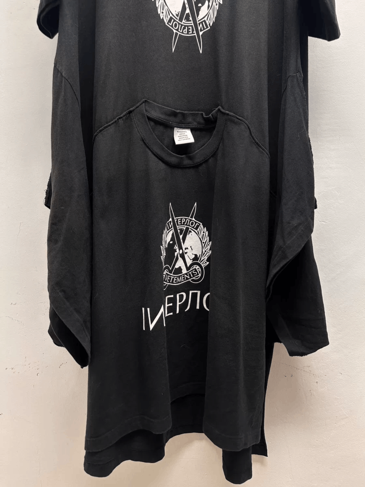 Vetements Vetements 19AW Joint Long Tee Size US S / EU 44-46 / 1 - 3 Thumbnail