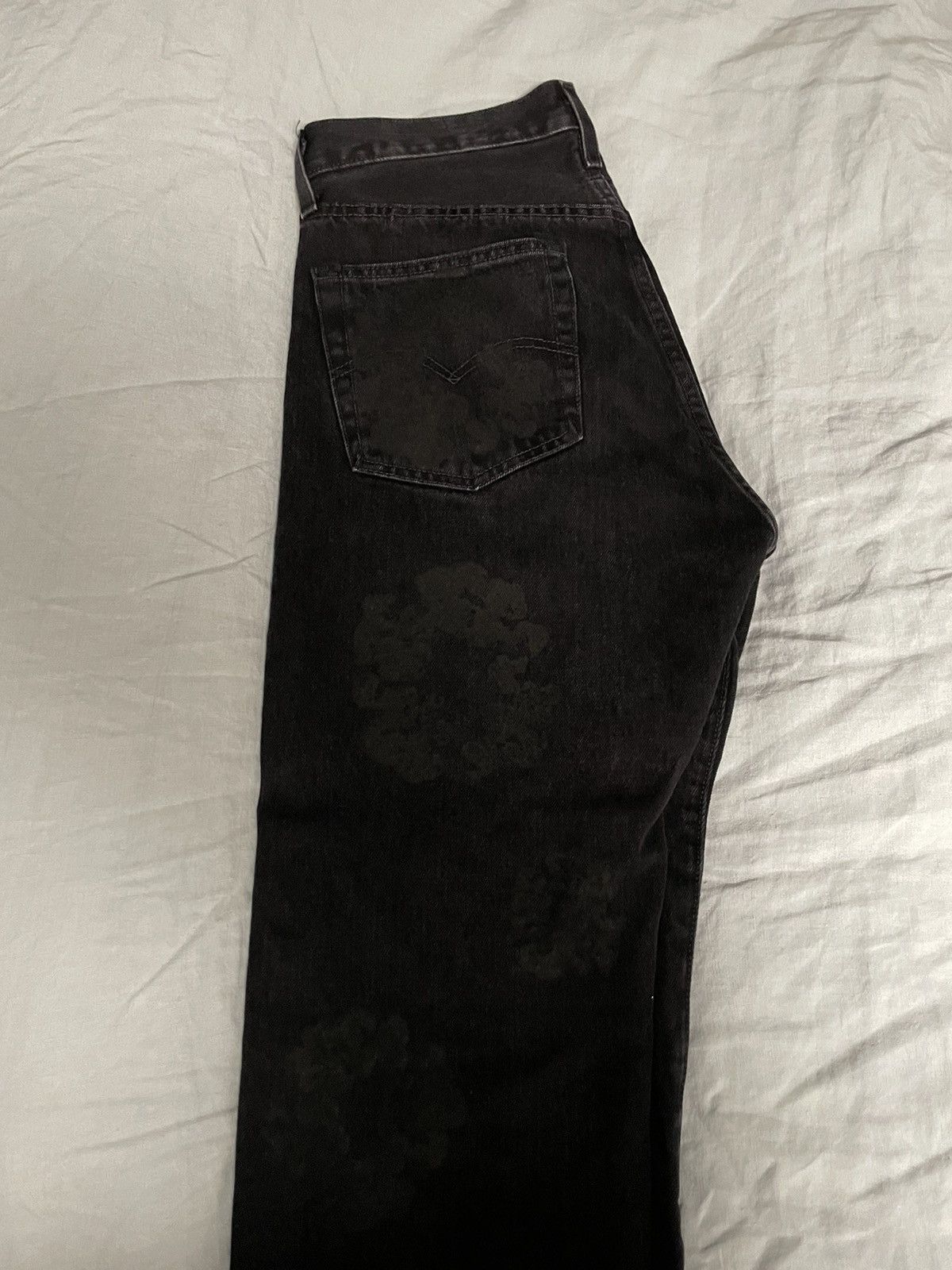 DENIM TEARS Denim Tears Mono Cotton Wreath Jeans Black Size US 31 - 4 Thumbnail