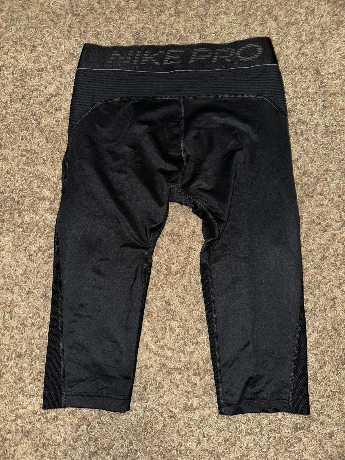 Nike Nike Pro AeroAdapt 3/4 Black Leggings Size US 32 / EU 48 - 5 Thumbnail
