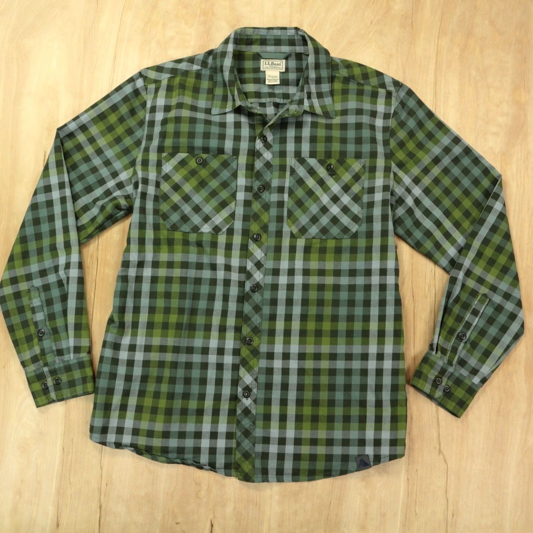 Vintage LL BEAN all mountain plaid twill shirt LARGE green plaid hiking outdoors Size US L / EU 52-54 / 3 - 2 Thumbnail