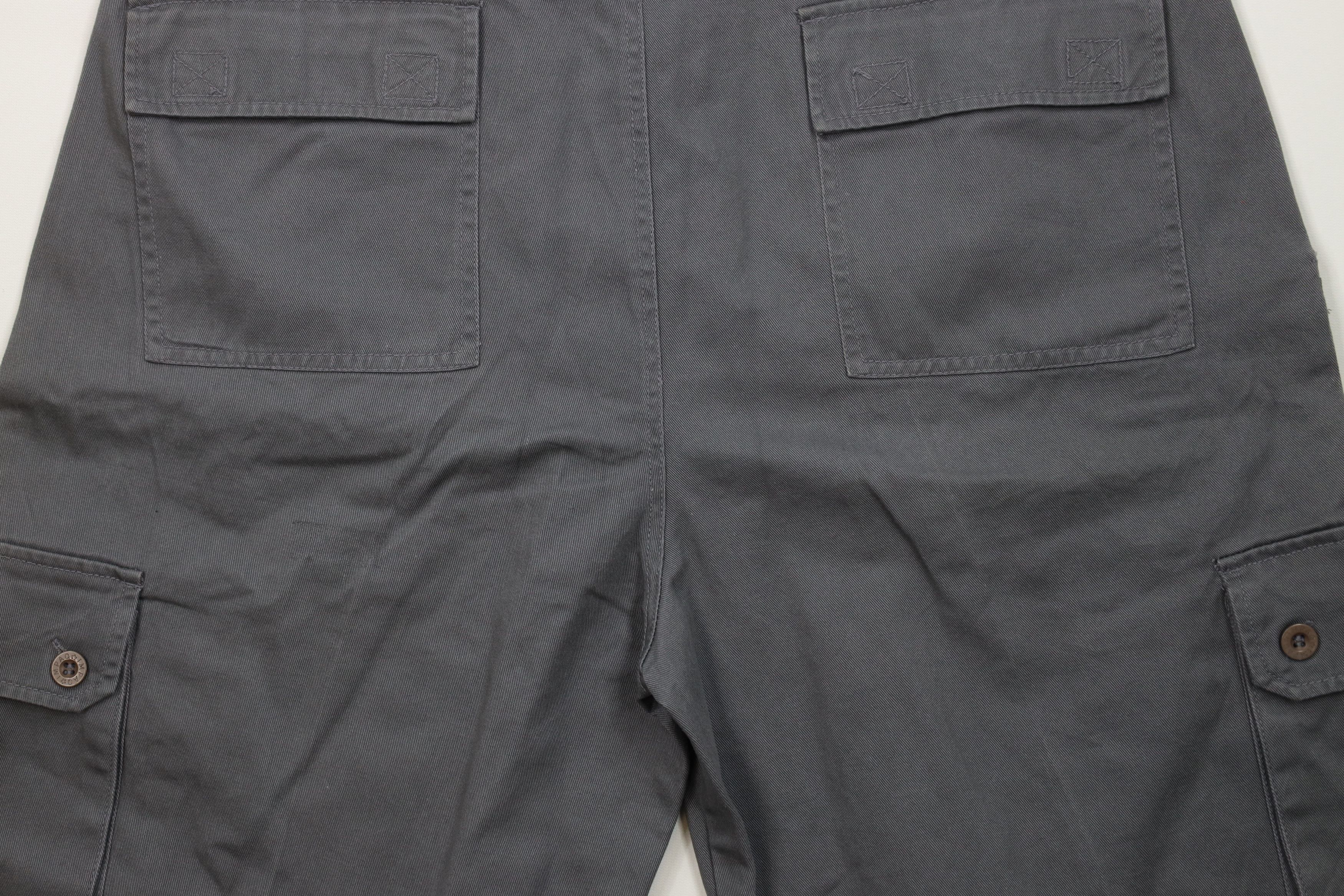 Vintage Vintage 90s Y2K Streetwear Fit Cargo Shorts Gray Cotton Size US 40 / EU 56 - 11 Thumbnail