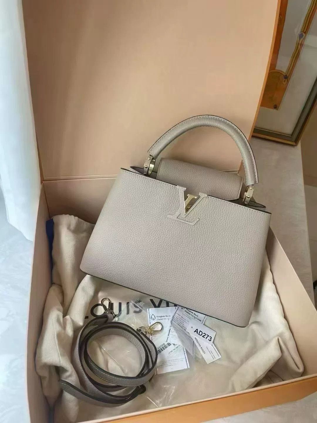 Louis Vuitton Pre-loved Bag Brand new condition Size ONE SIZE - 1 Thumbnail