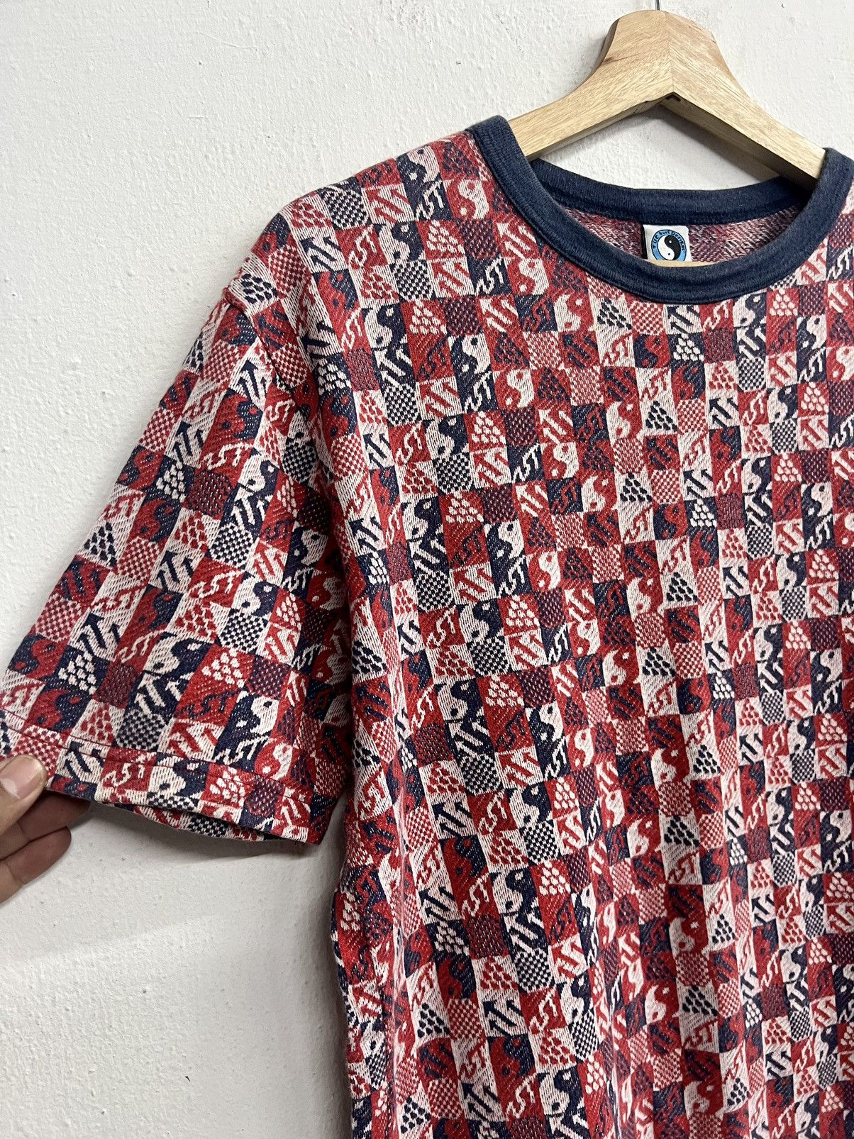 Vintage Rare Vintage Y2K T&C Surf Designs Monogram Hawaii AOP Size US M / EU 48-50 / 2 - 5 Thumbnail