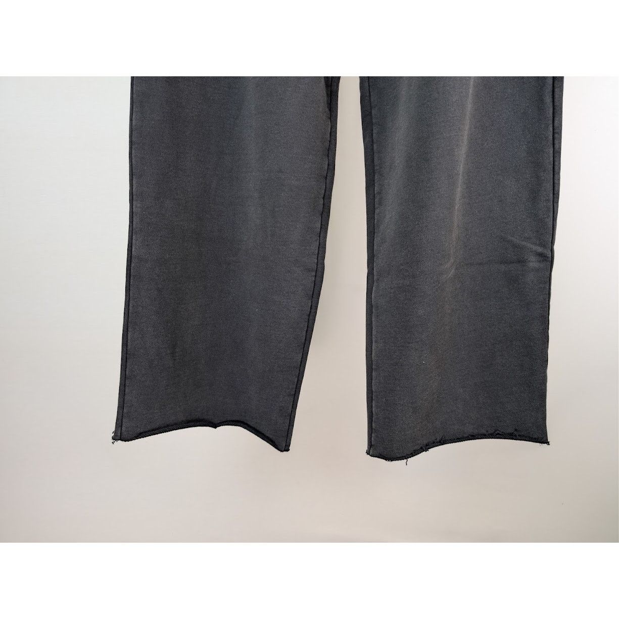 Vetements o1rshd1 Sweatpants & Joggers in Black Size US 30 / EU 46 - 4 Thumbnail
