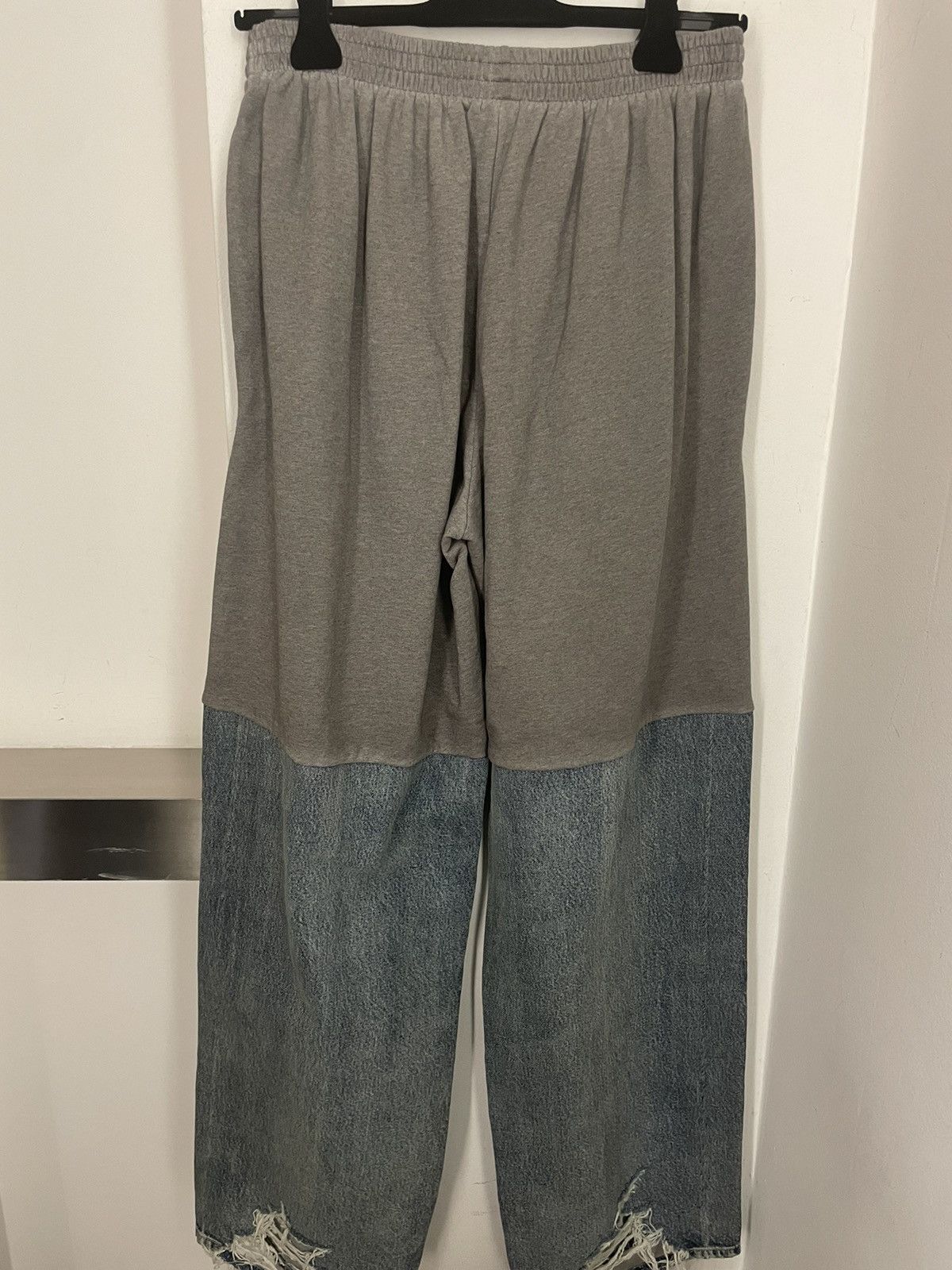 Balenciaga Patched sweatpants in light blue Size US 31 - 7 Thumbnail