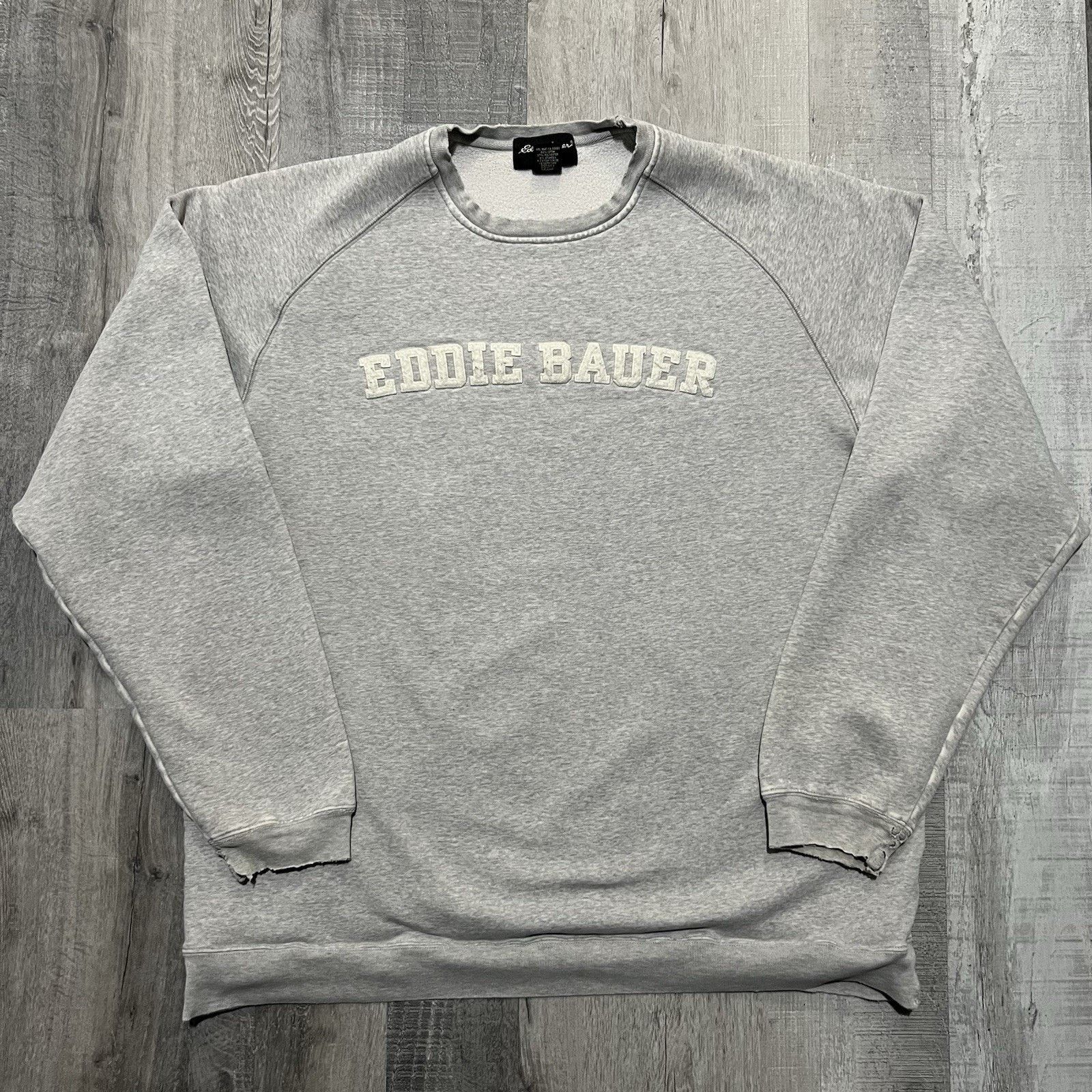 Eddie Bauer Eddie Bauer Pull Over Spell Out Sweatshirt Stretch Crewneck Size US XL / EU 56 / 4 - 1 Thumbnail