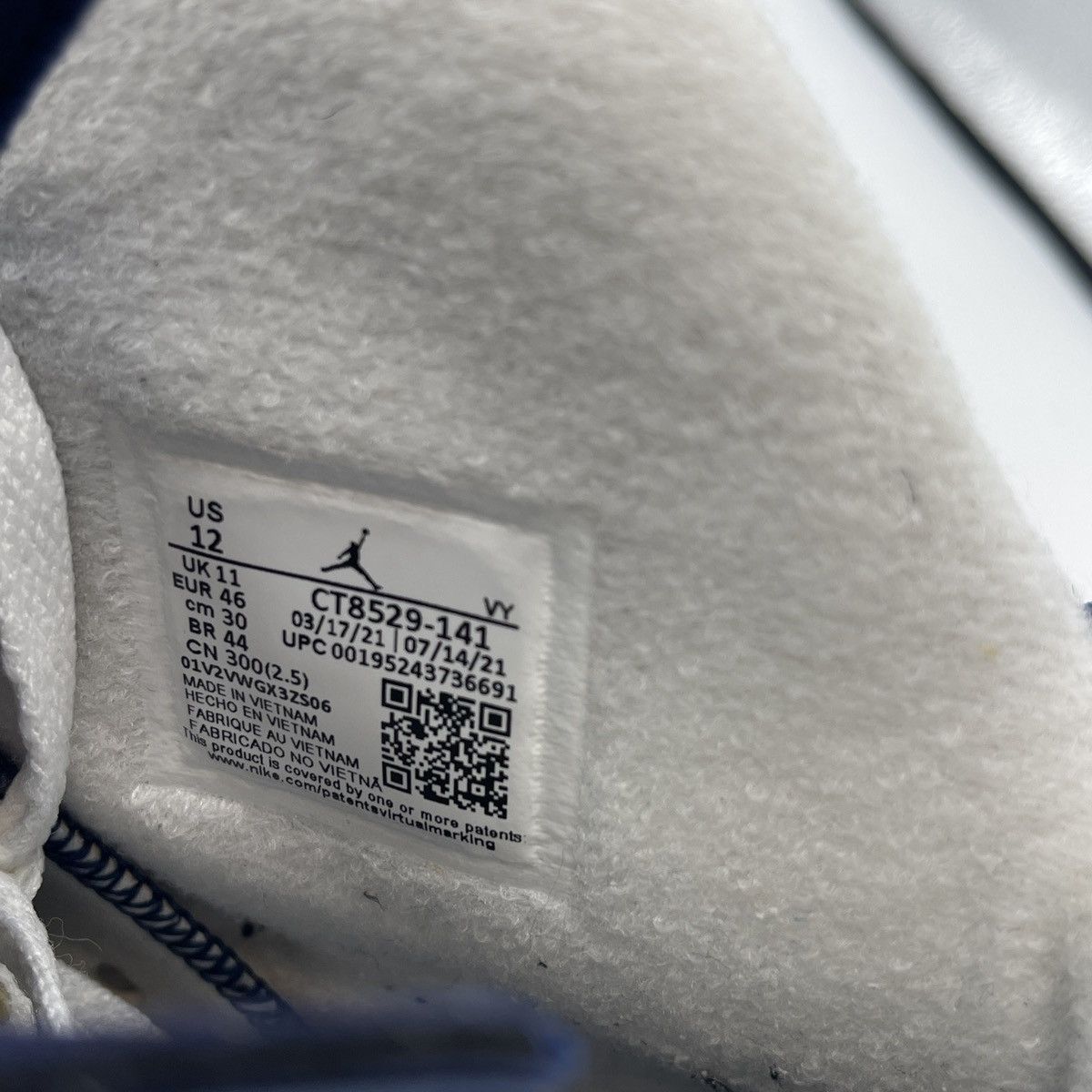 Jordan Brand Air Jordan 6 midnight navy Size US 12 / EU 45 - 8 Thumbnail