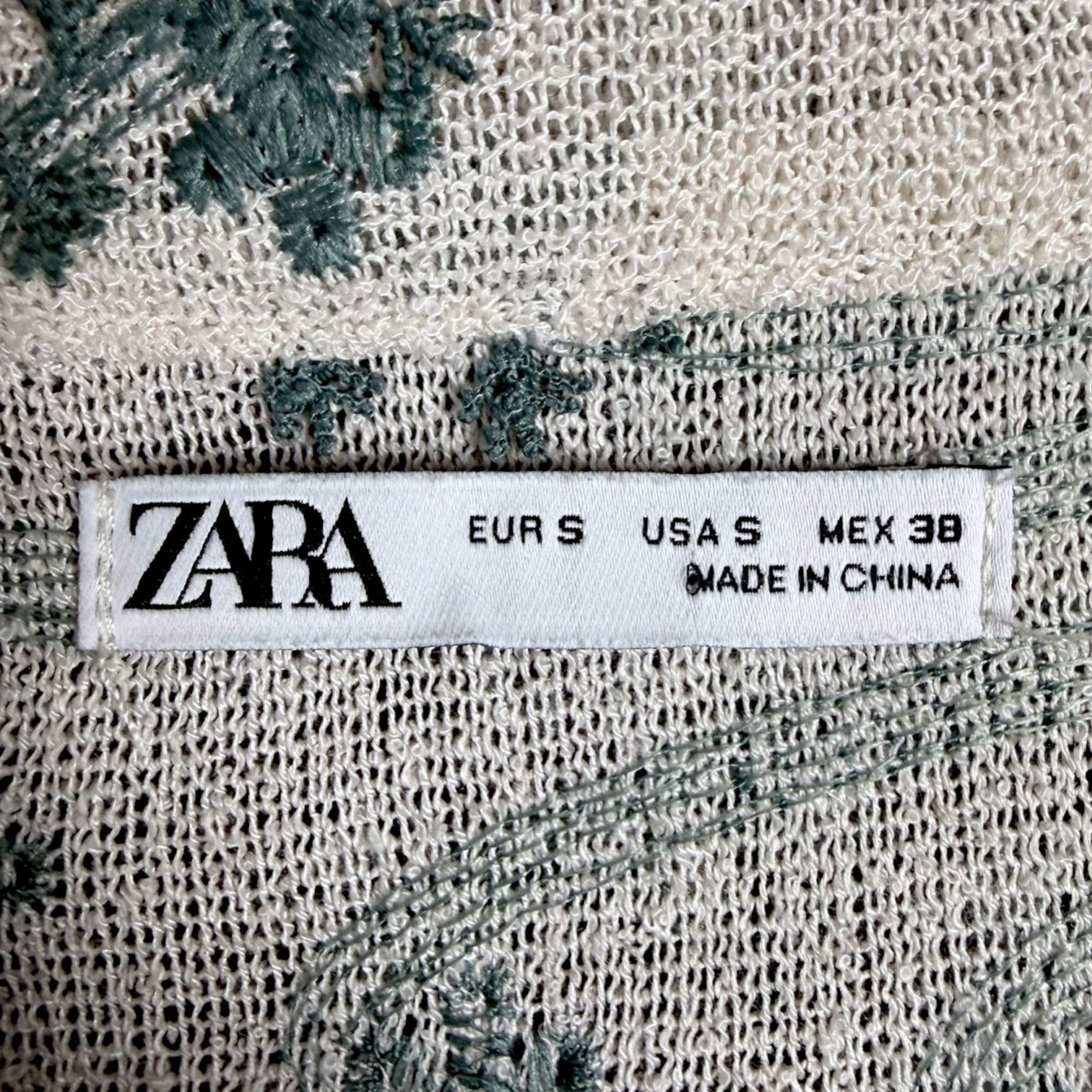 Zara Men's Zara Luxury Resort Shirt Green Embroidered Floral - S Size US S / EU 44-46 / 1 - 7 Thumbnail