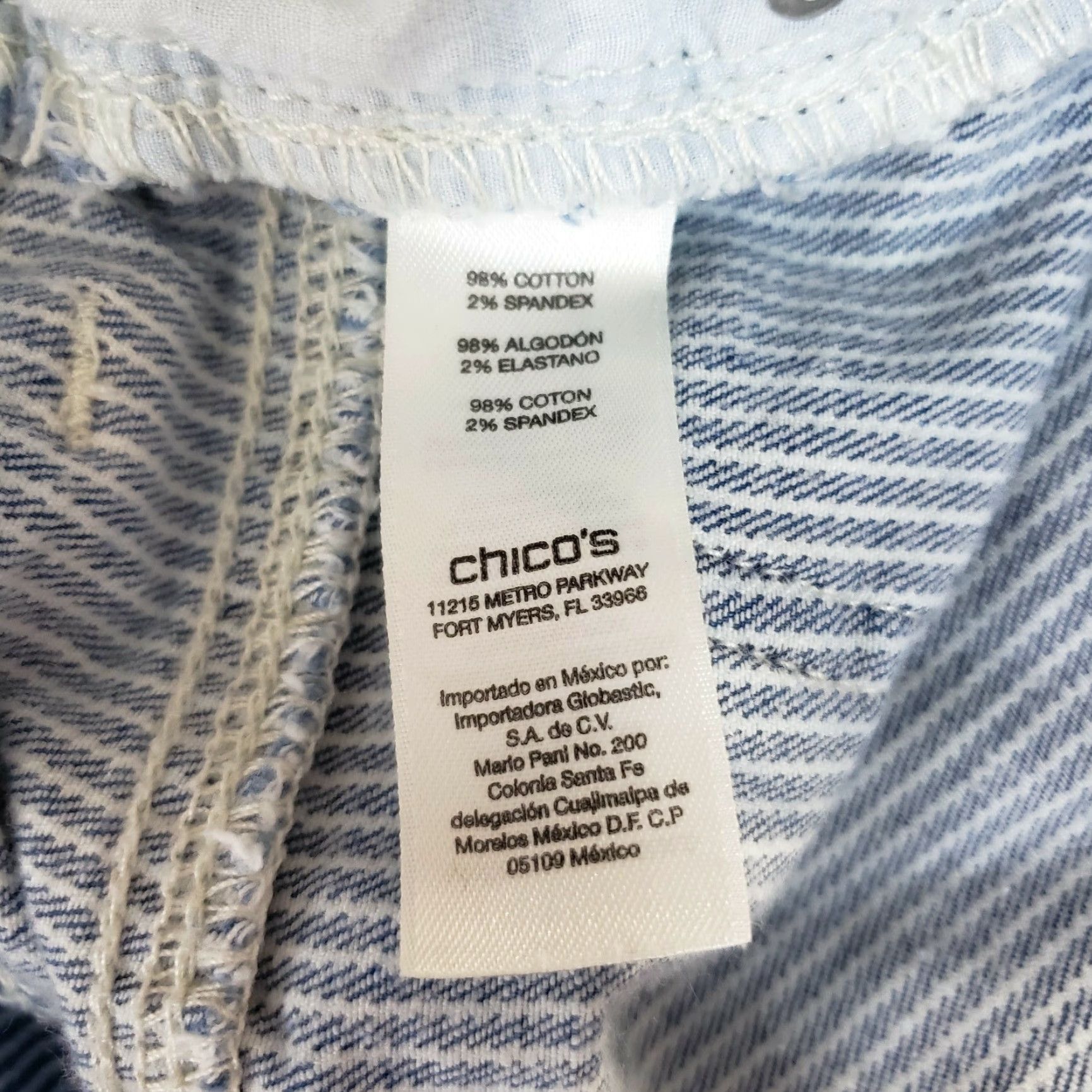 Vintage Chicos Platinum Womens Jeans Ankle 6 Blue White Striped Mid Rise Cotton Blend Size 28" / US 6 / IT 42 - 6 Thumbnail