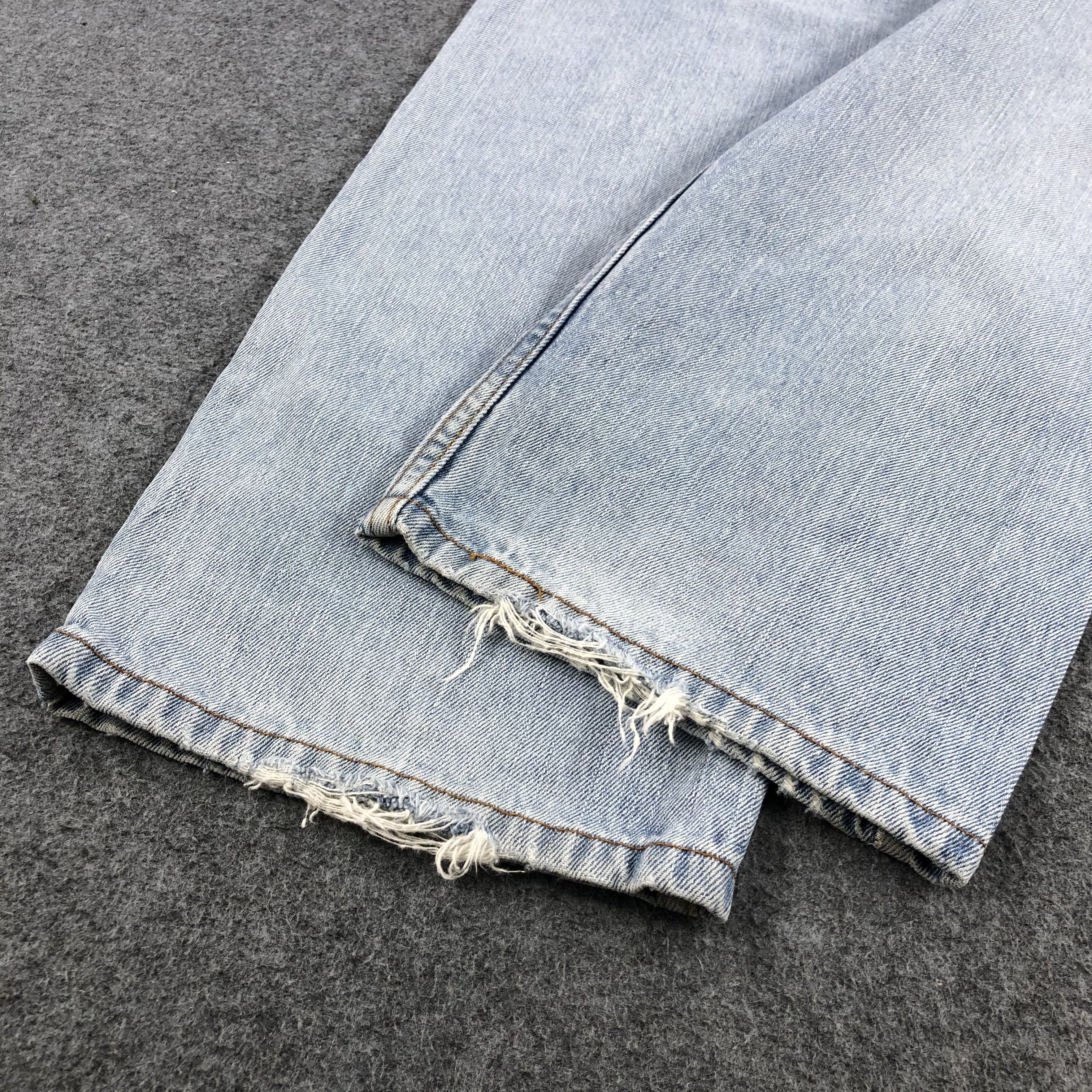 Levi's × Vintage Vintage Light Wash Levis 505 Jeans-JM1172 Size US 39 - 5 Thumbnail
