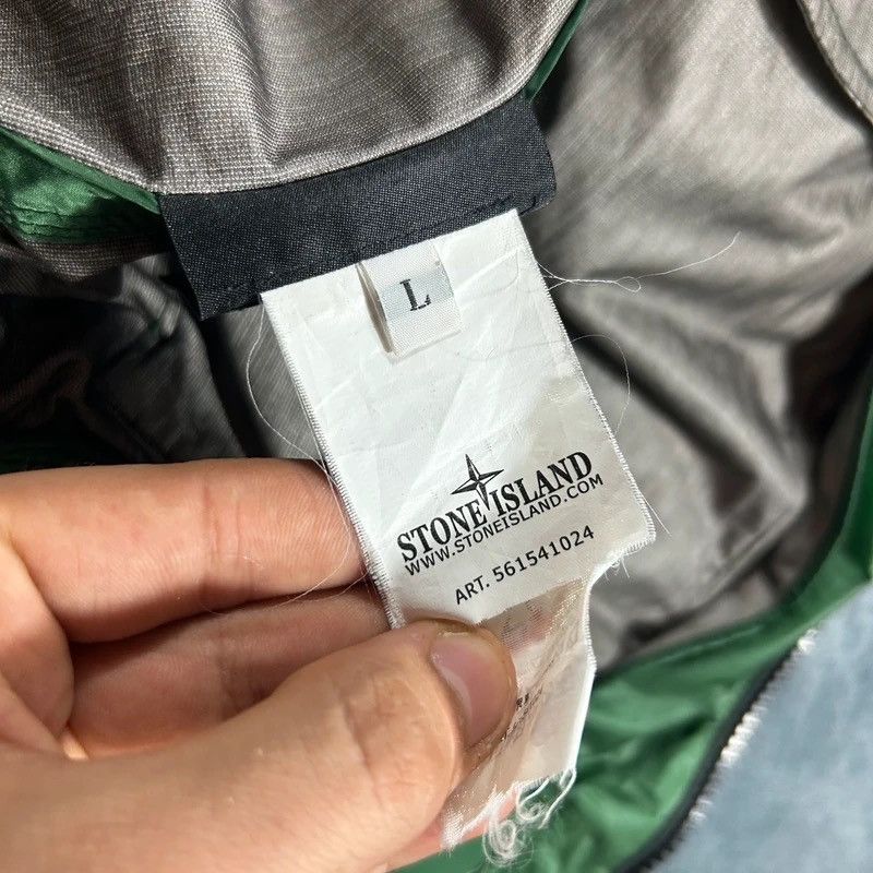Stone Island Vintage Stone island jacket dentyvek shield Size US L / EU 52-54 / 3 - 8 Thumbnail