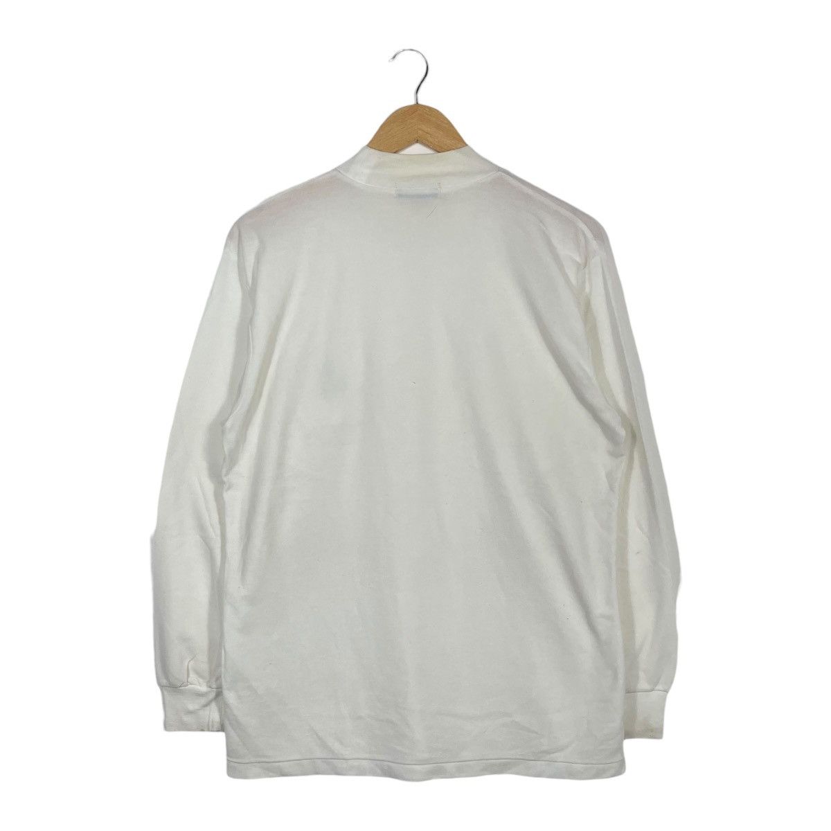 Valentino Vintage Valentino Mock Neck Pocket Long Sleeve Tee White Size US L / EU 52-54 / 3 - 4 Thumbnail