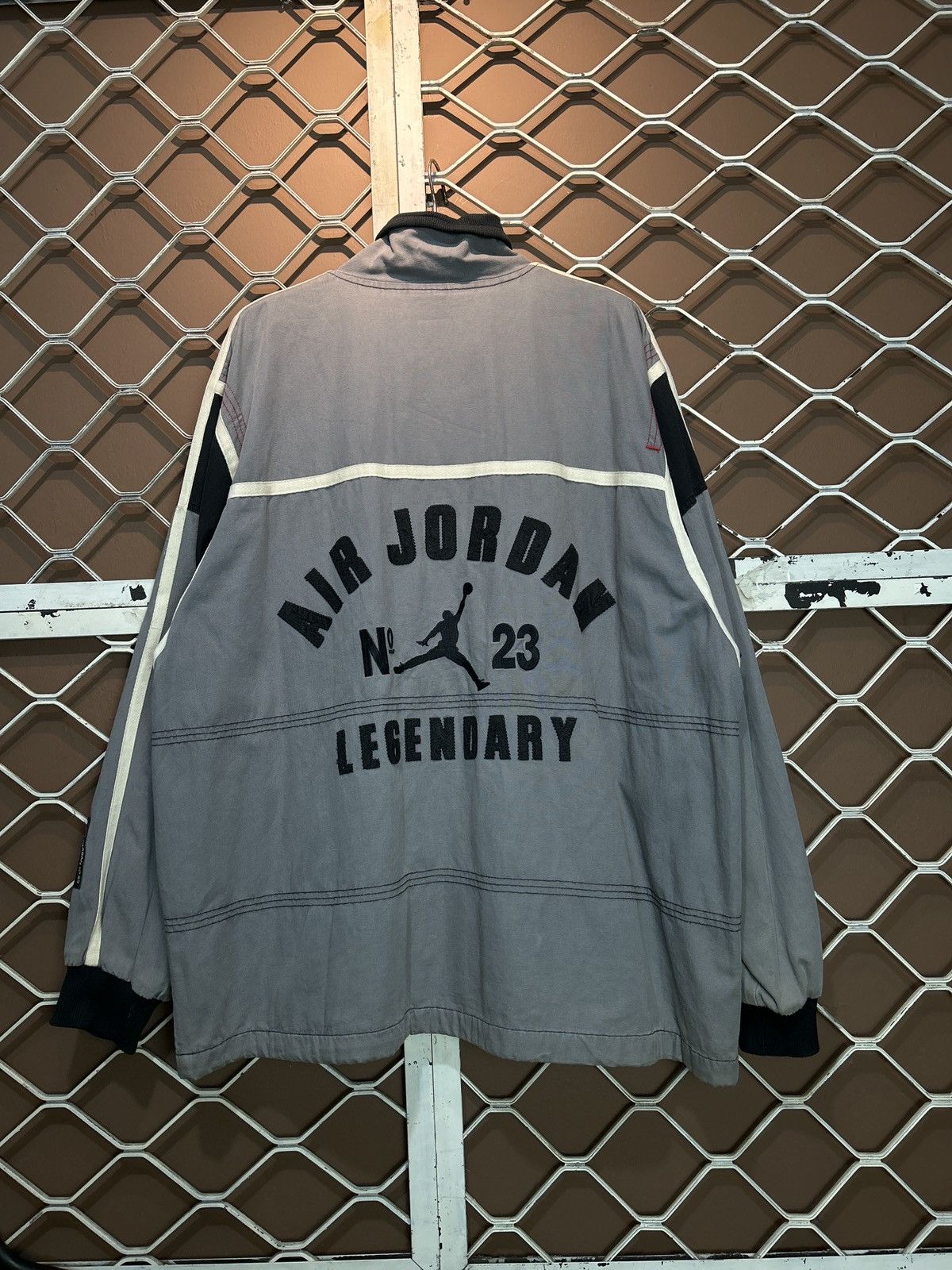 Jordan Brand Vintage nike air jordan 23 legendary jumpmen Size US XL / EU 56 / 4 - 2 Thumbnail